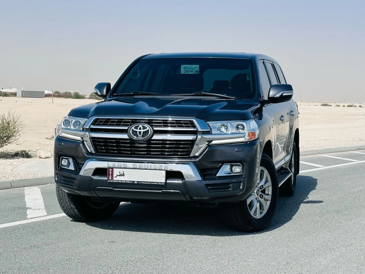 Toyota Land Cruiser GXR v8 2021