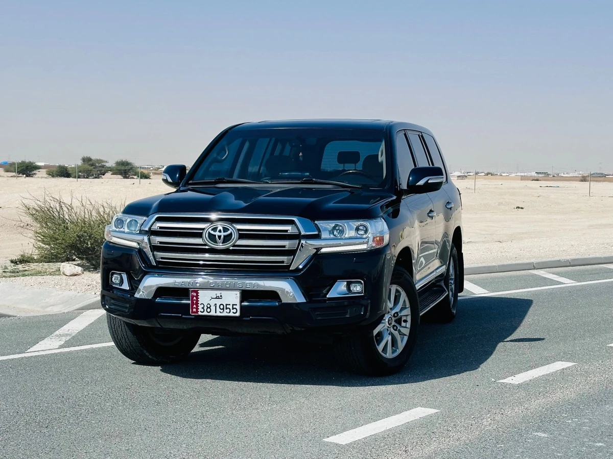 Toyota Land Cruiser GXR v8 2018