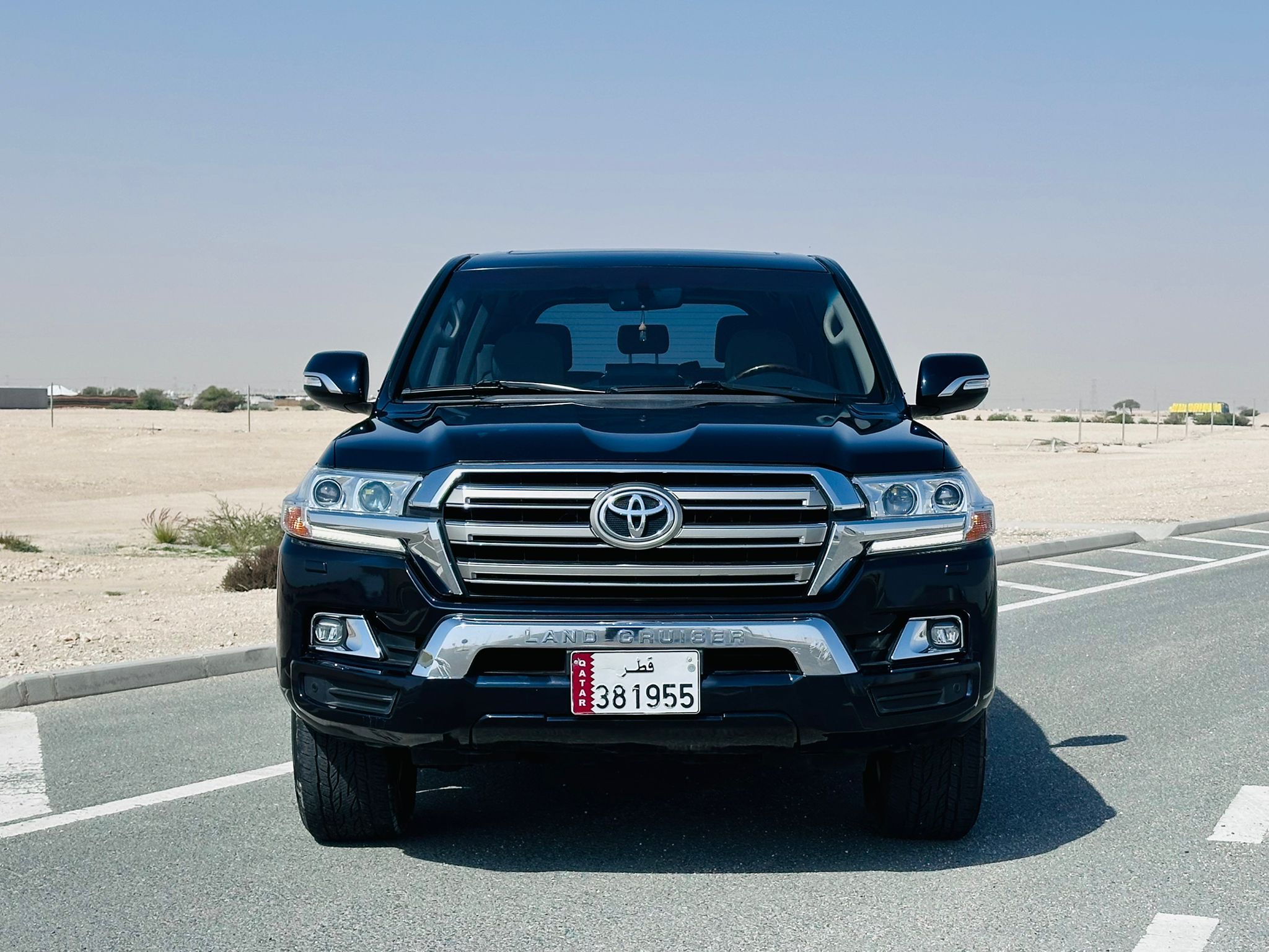 Toyota Land Cruiser GXR v8 2018 - Image 2