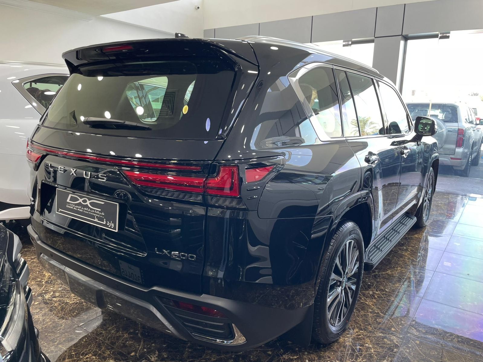 Lexus LX 600 Luxury  2026 - Image 2