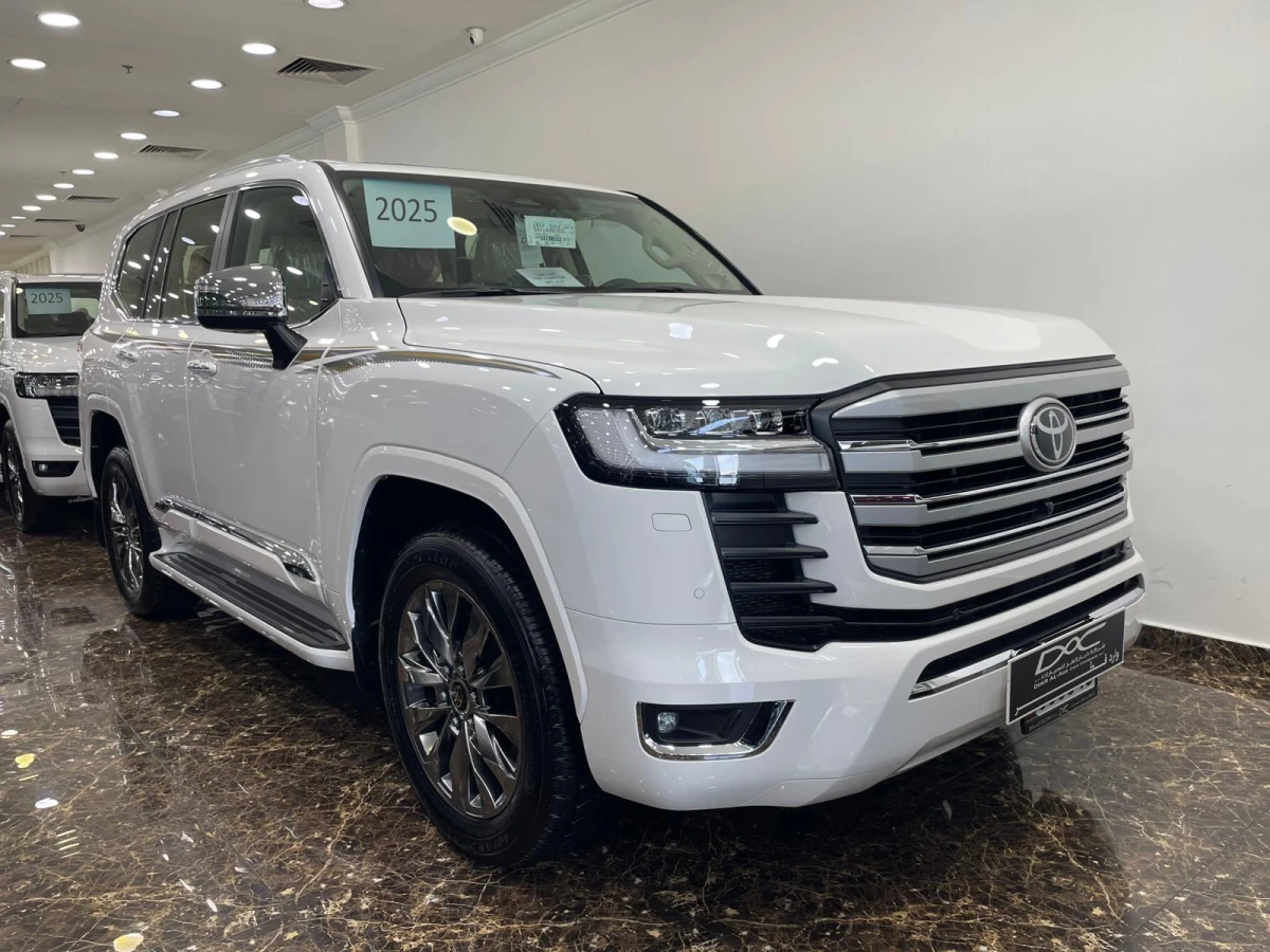 Toyota Land Cruiser VXR Twin Turbo 2025