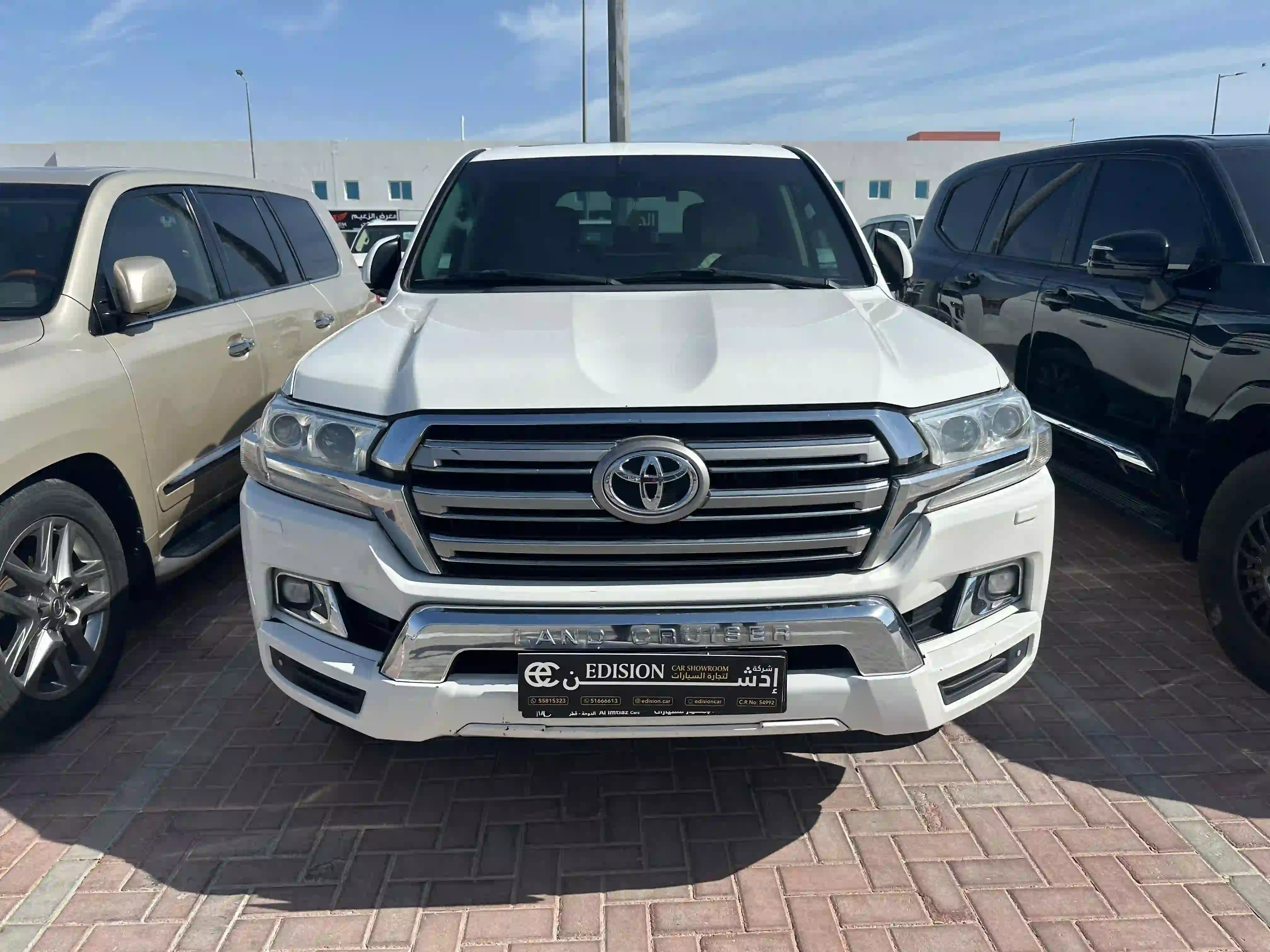 Toyota Land Cruiser GXR v8 2018 - Image 2