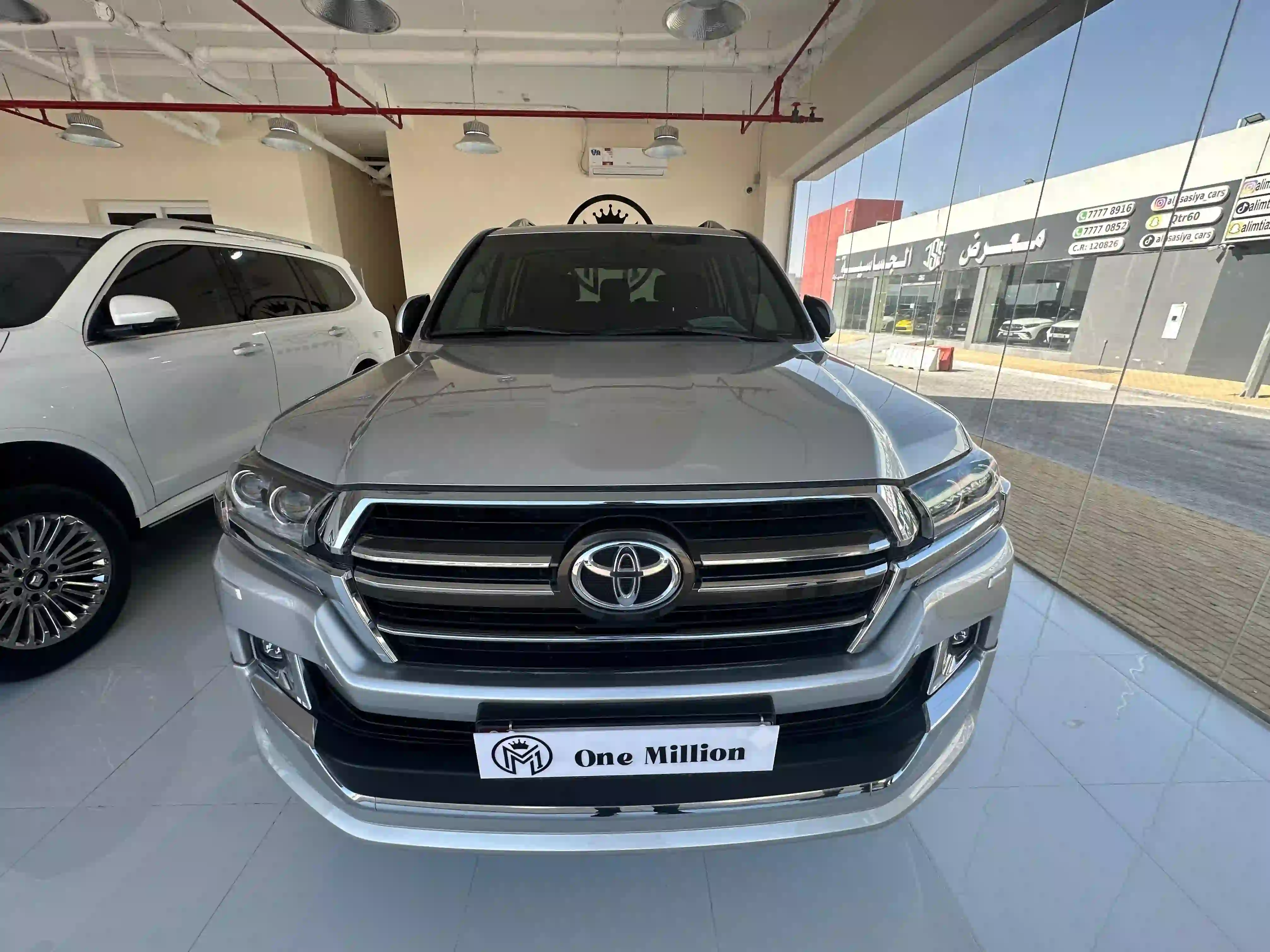 Toyota Land Cruiser GXR Grand Touring 2020 - Image 2