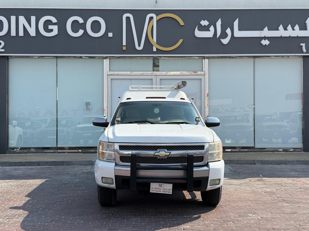 Chevrolet Silverado 2008 - Image 2