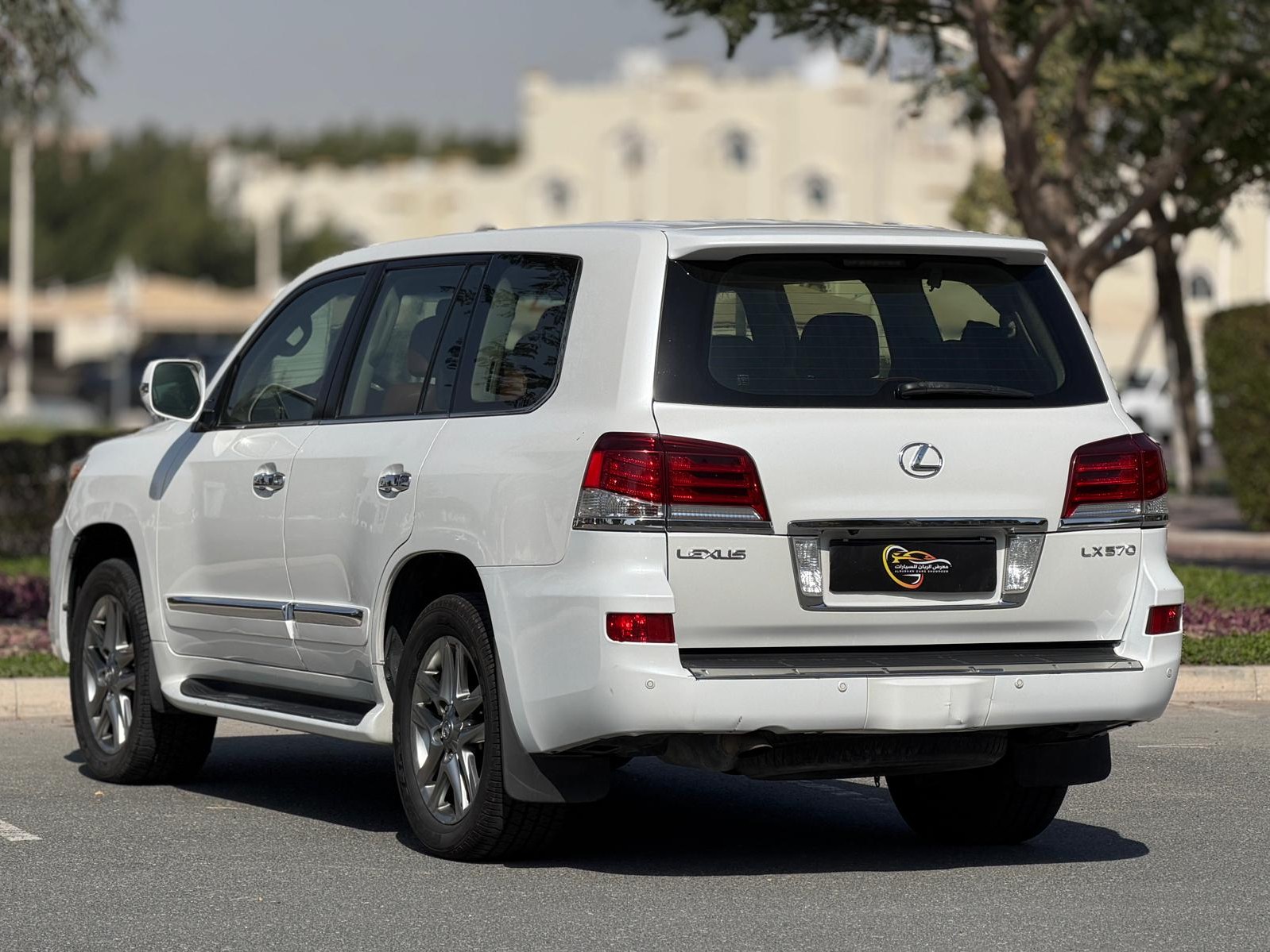 لكزس ال اكس 570 2012 - Image 4