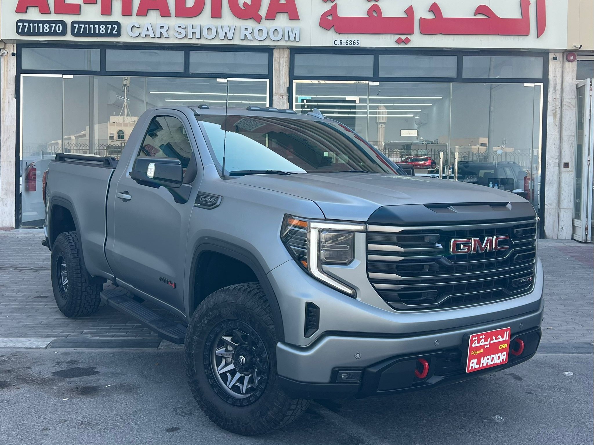 GMC Sierra AT4 2025 - Image 2