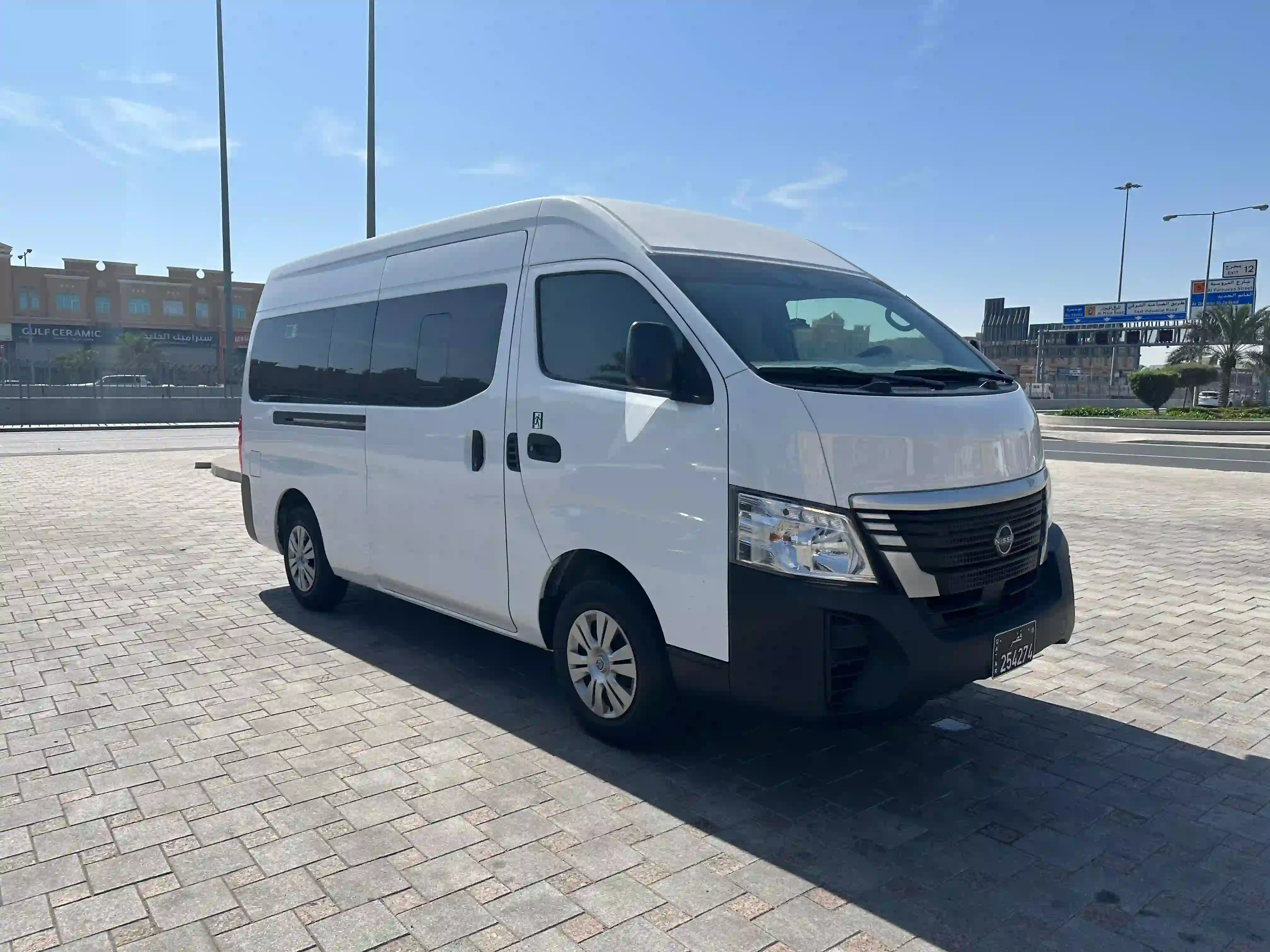 Nissan Urvan 2023 - Image 3