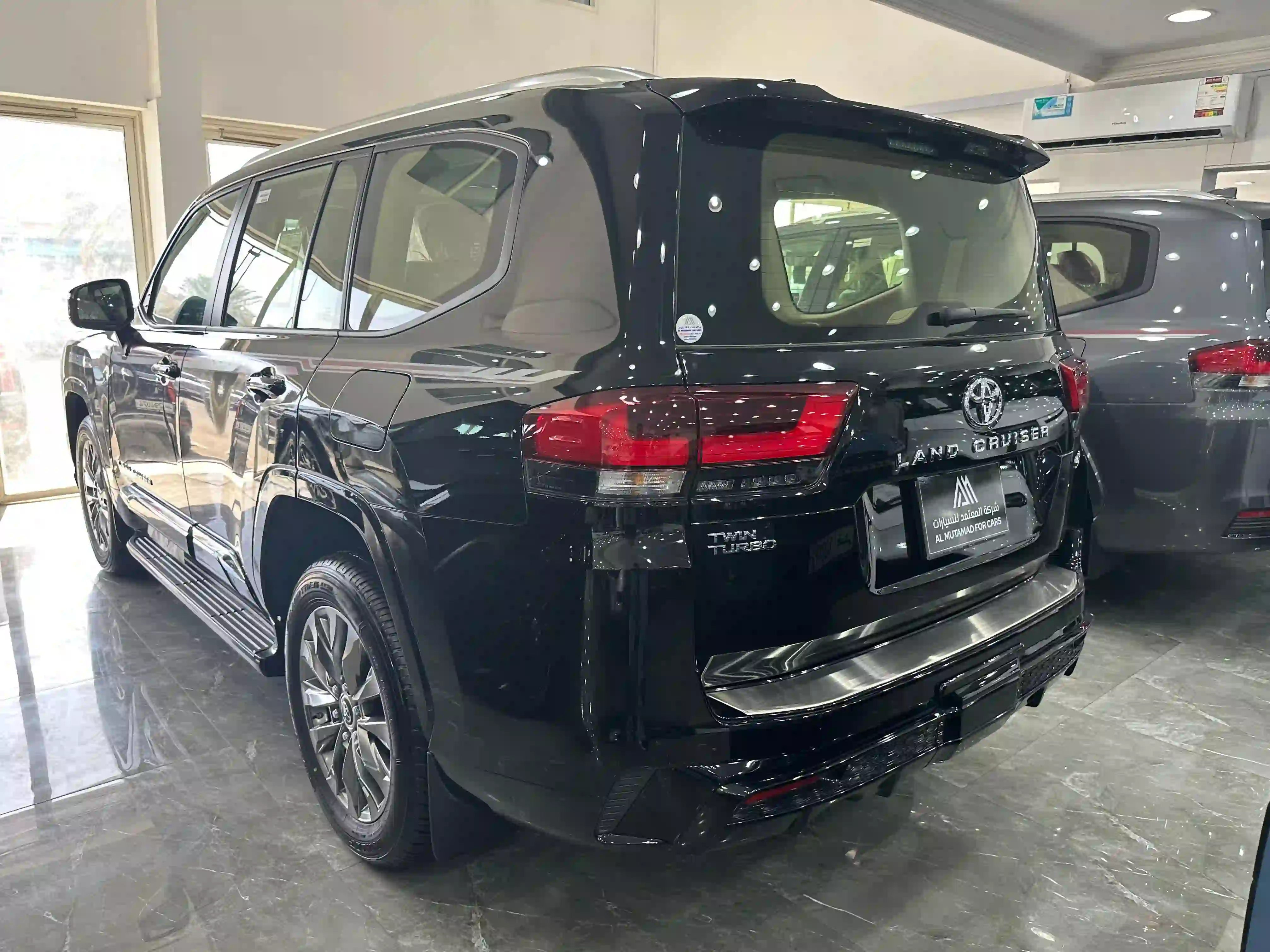 Toyota Land Cruiser GXR Twin Turbo 2025 - Image 4
