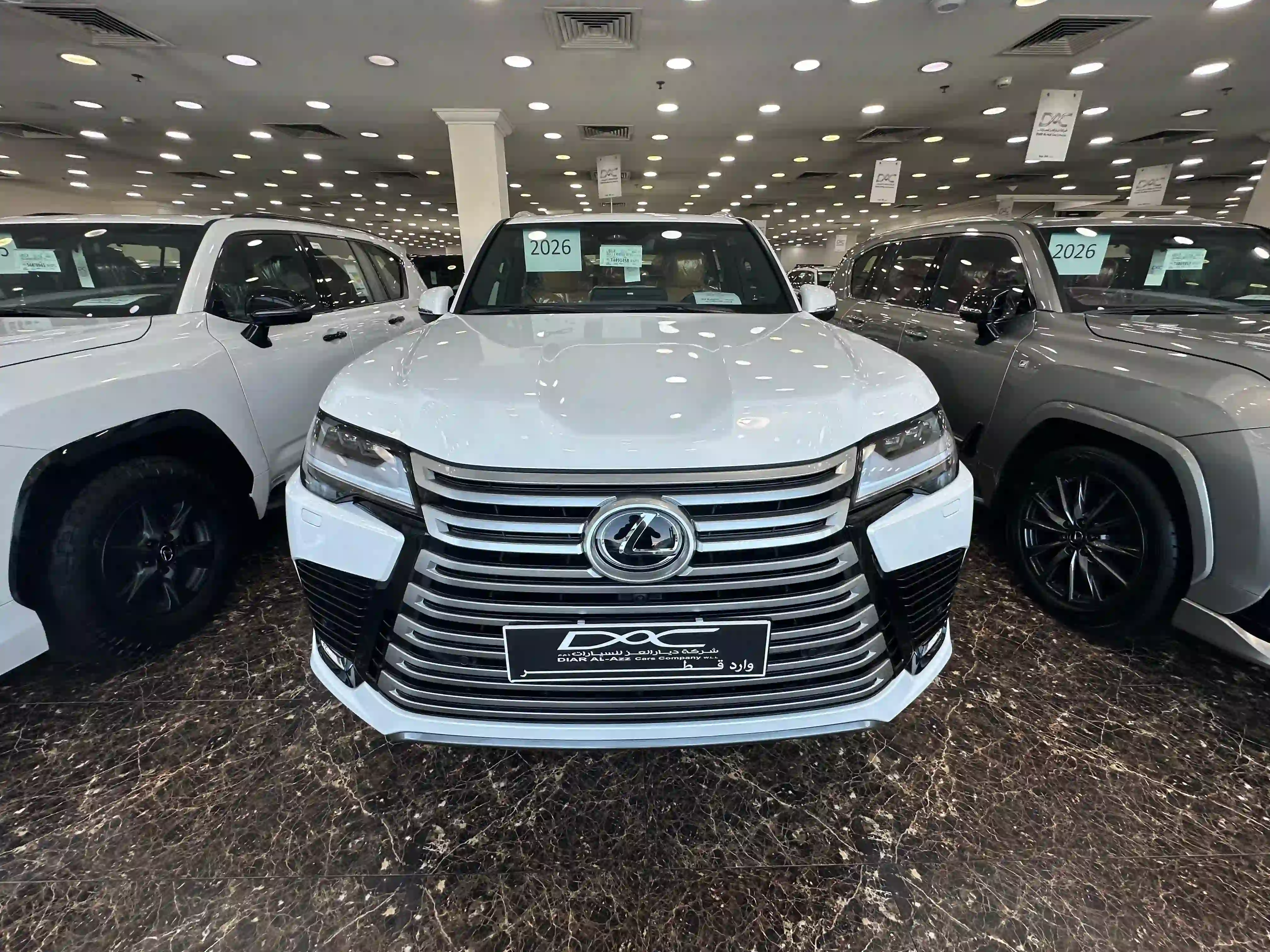 Lexus LX 600 Luxury  2026 - Image 2