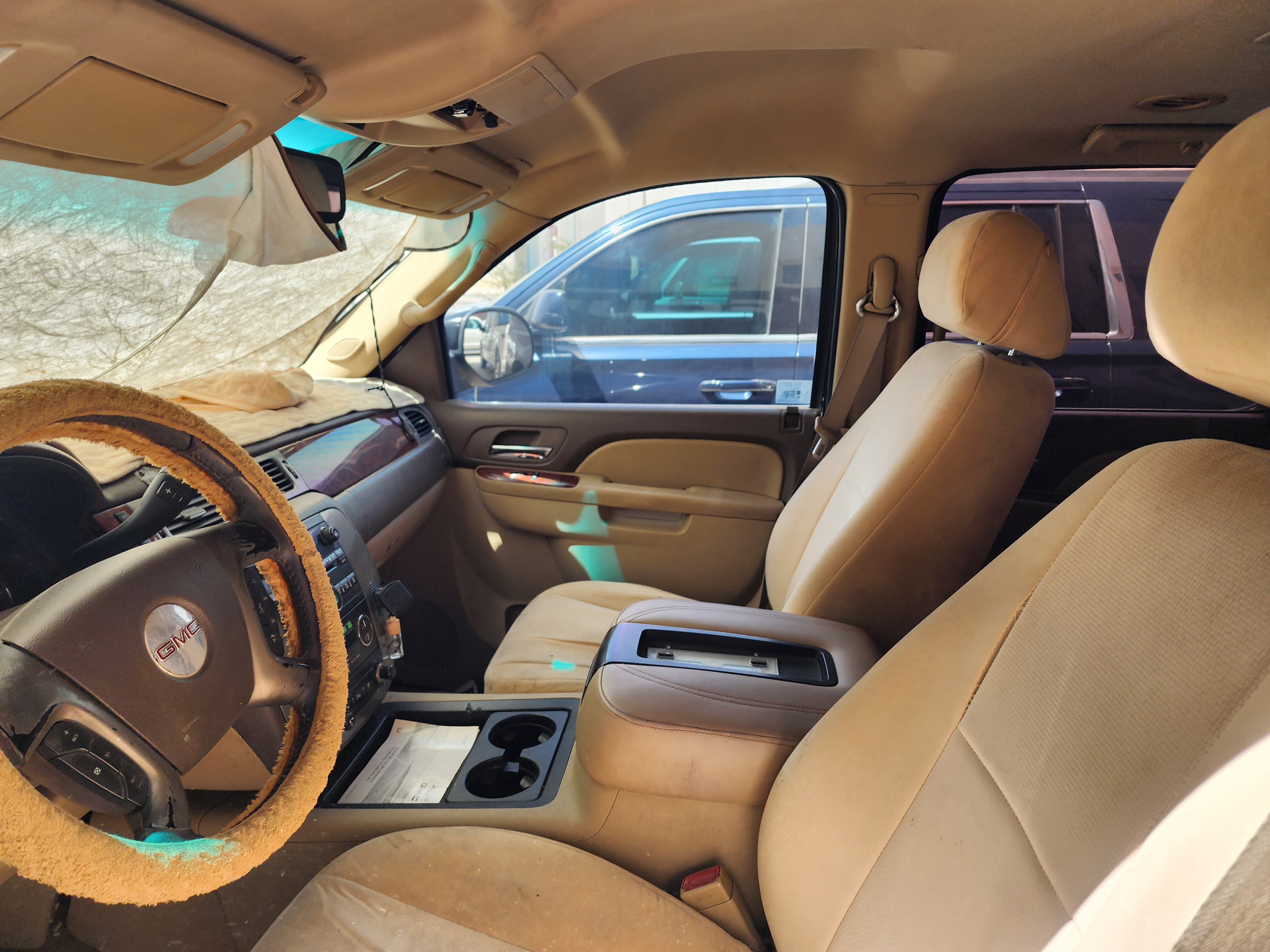 GMC Yukon - Image 4