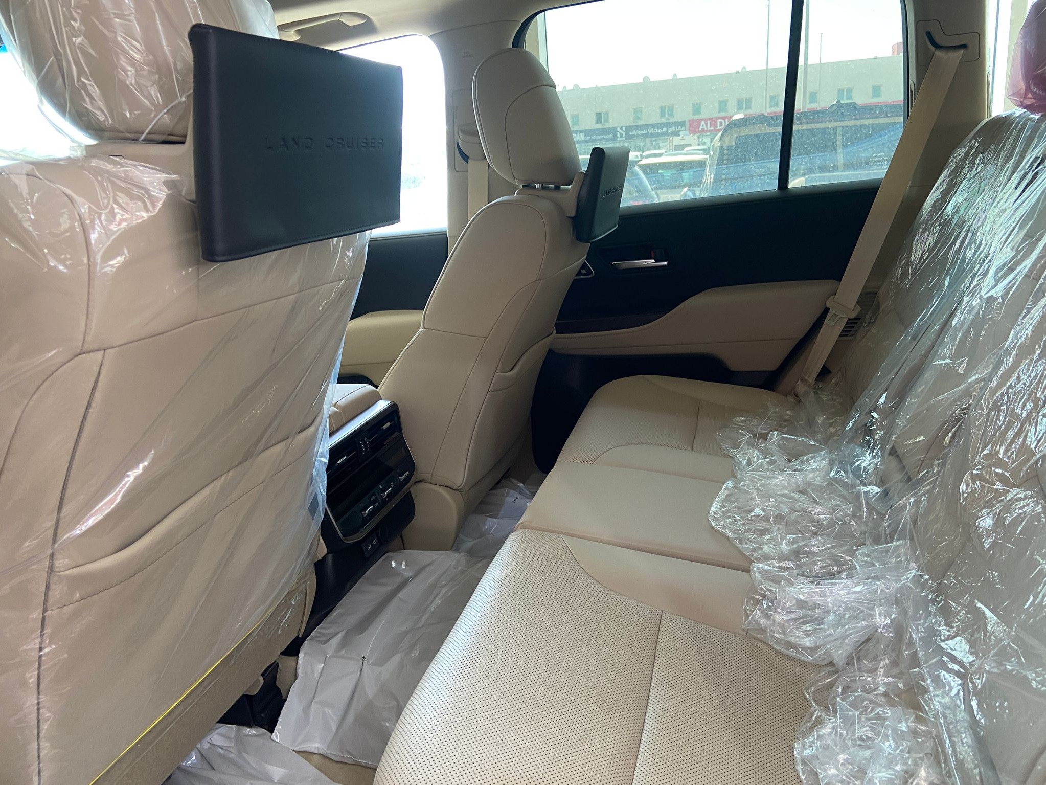 Toyota Land Cruiser VX 2025 - Image 3