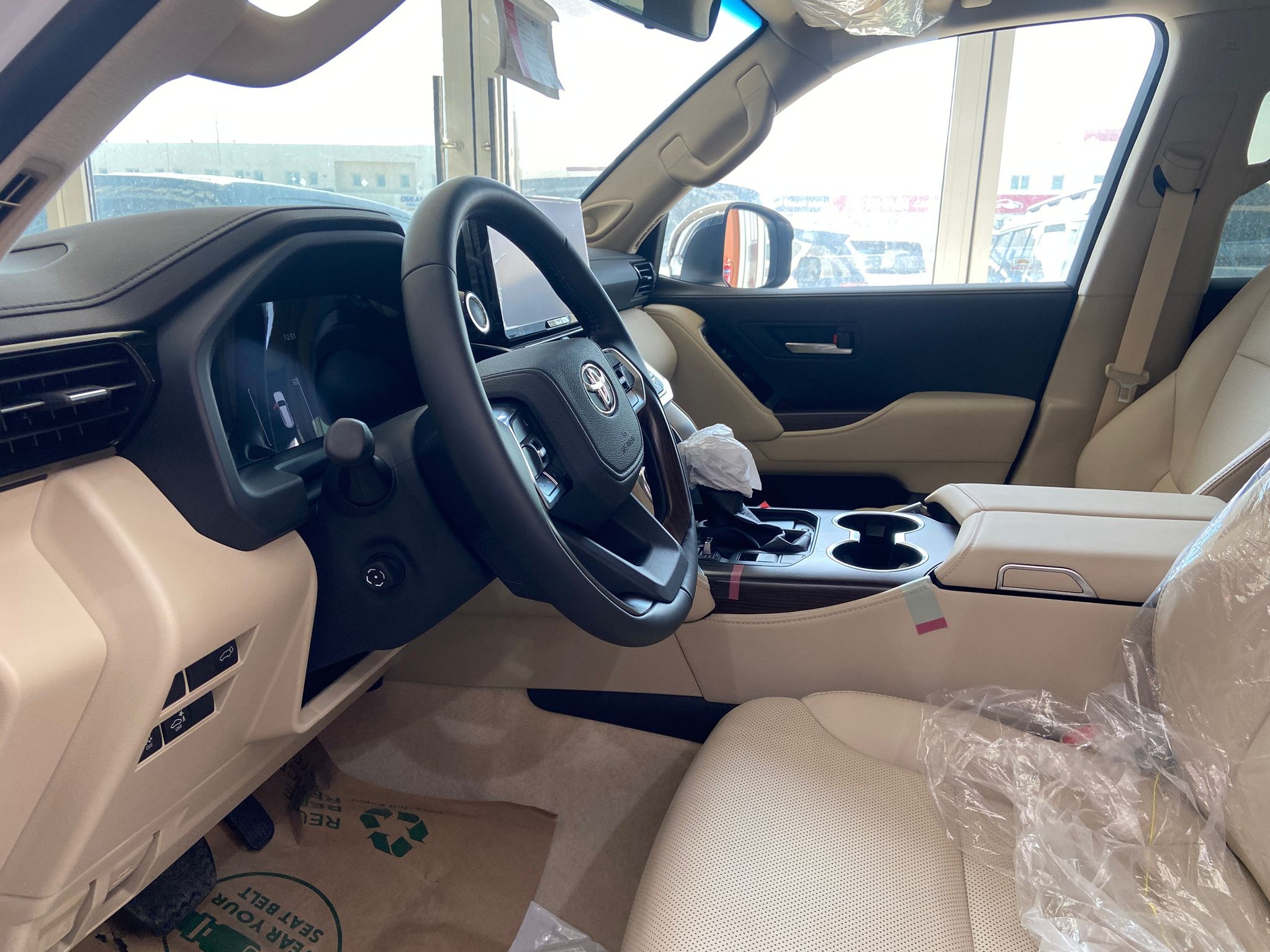 Toyota Land Cruiser VX 2025 - Image 4
