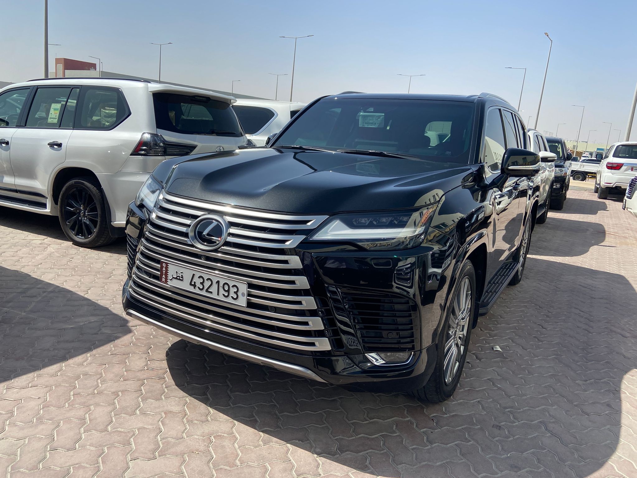 Lexus LX 600 2022 - Image 2