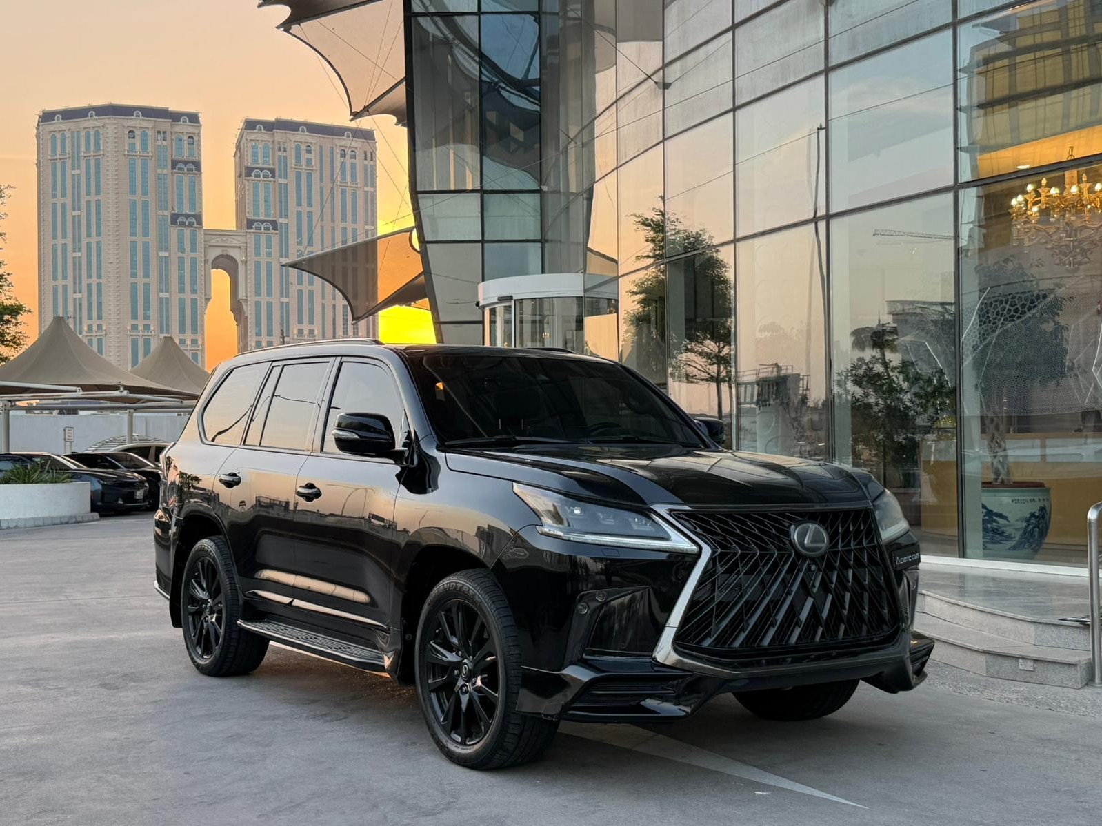 Lexus LX 570 S Black Edition 2019