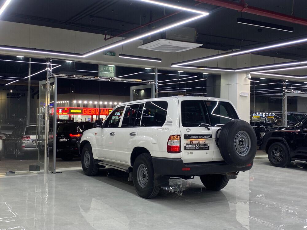 Toyota Land Cruiser G standard 2003 - Image 3