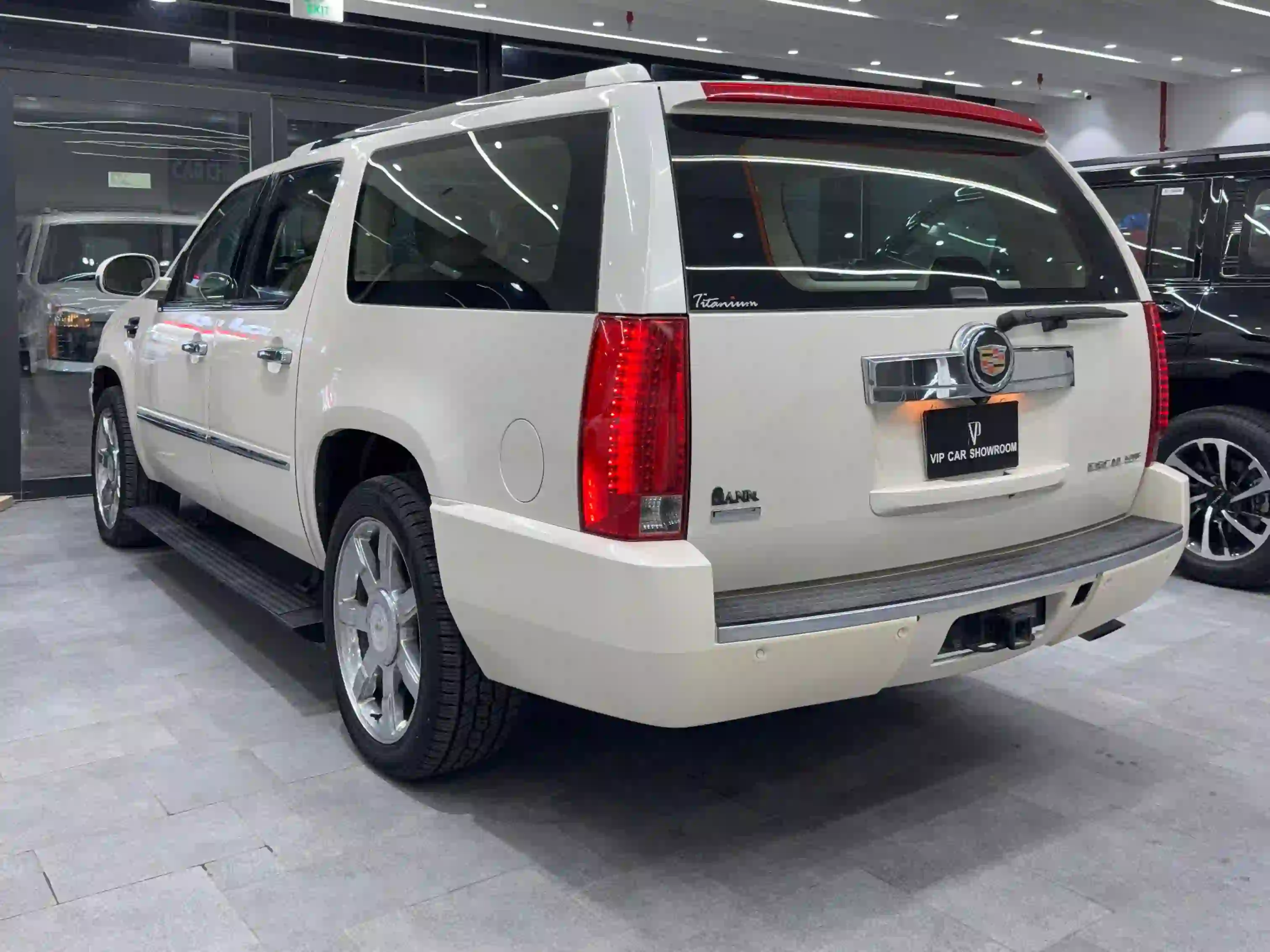 Cadillac Escalade 2012 - Image 4