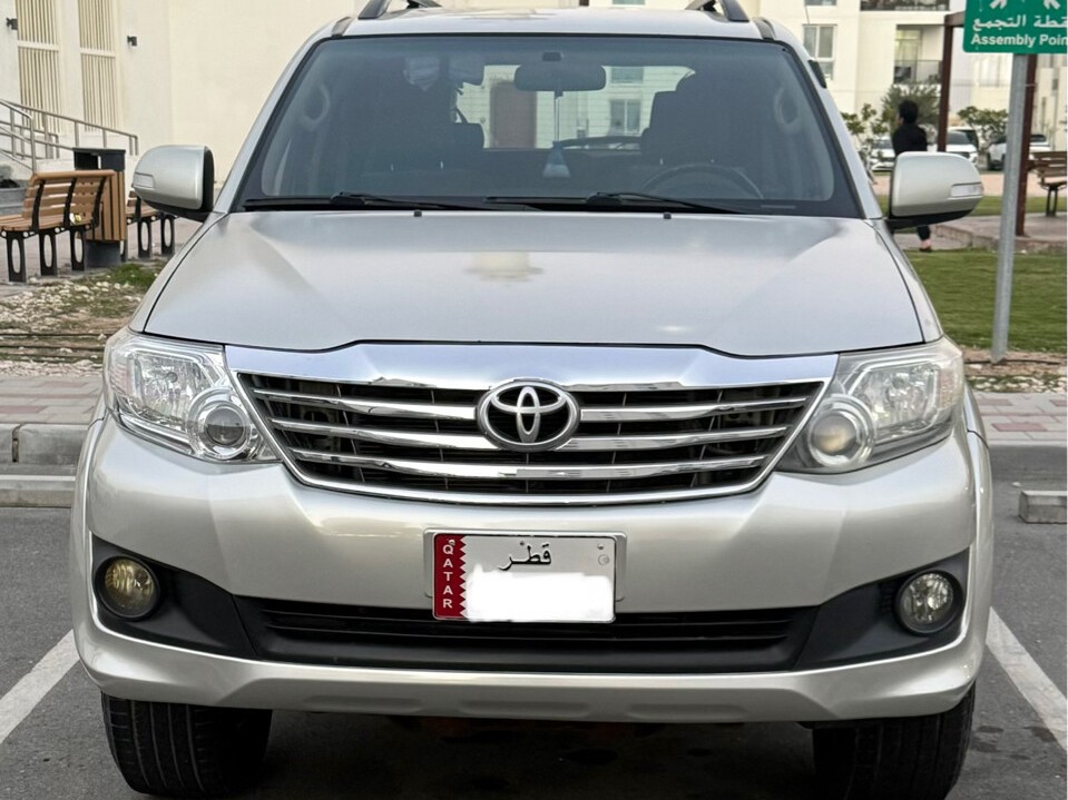 Toyota Fortuner 2014 - Image 2