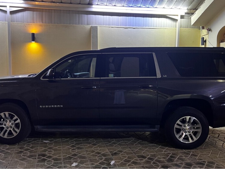 Chevrolet Suburban LS 2016 - Image 2