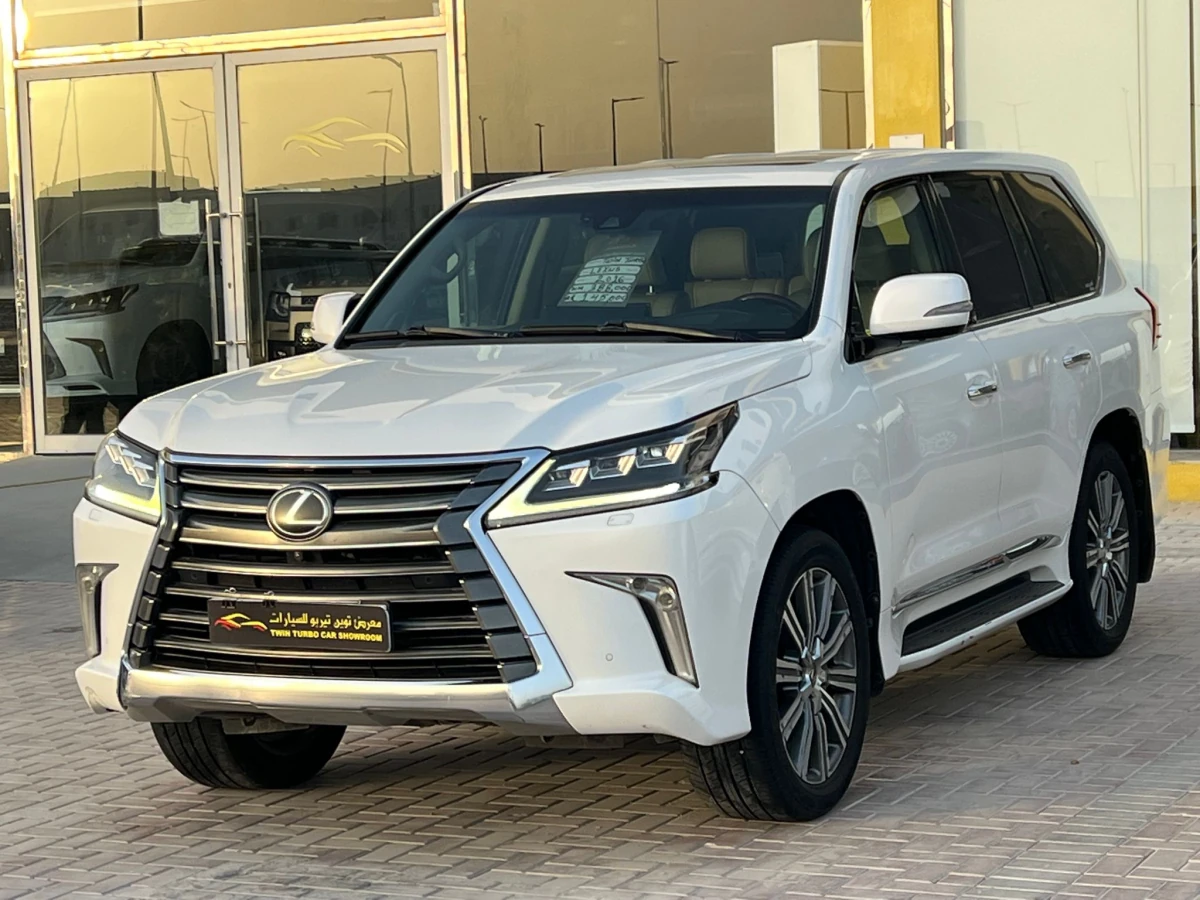 Lexus LX 570 2016