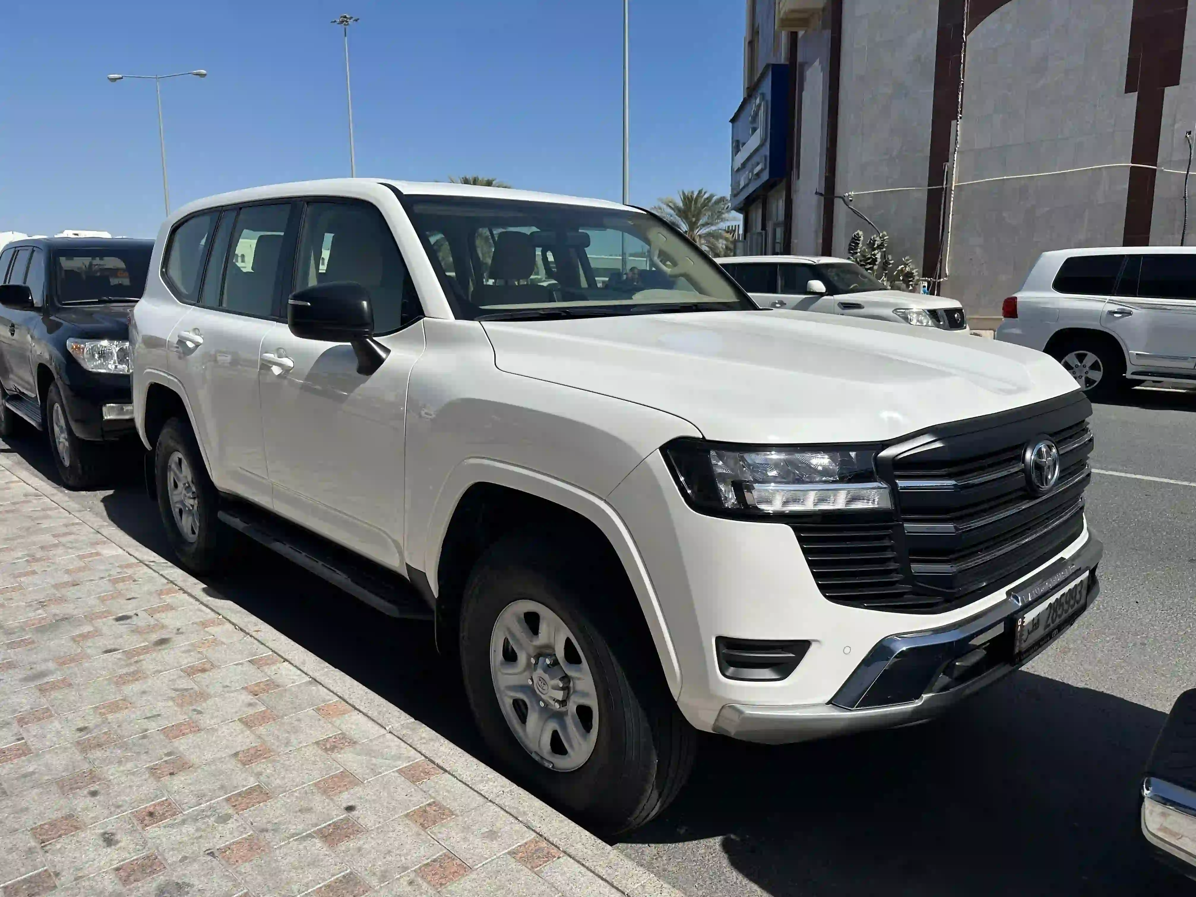 Toyota Land Cruiser G standard 2022 - Image 2