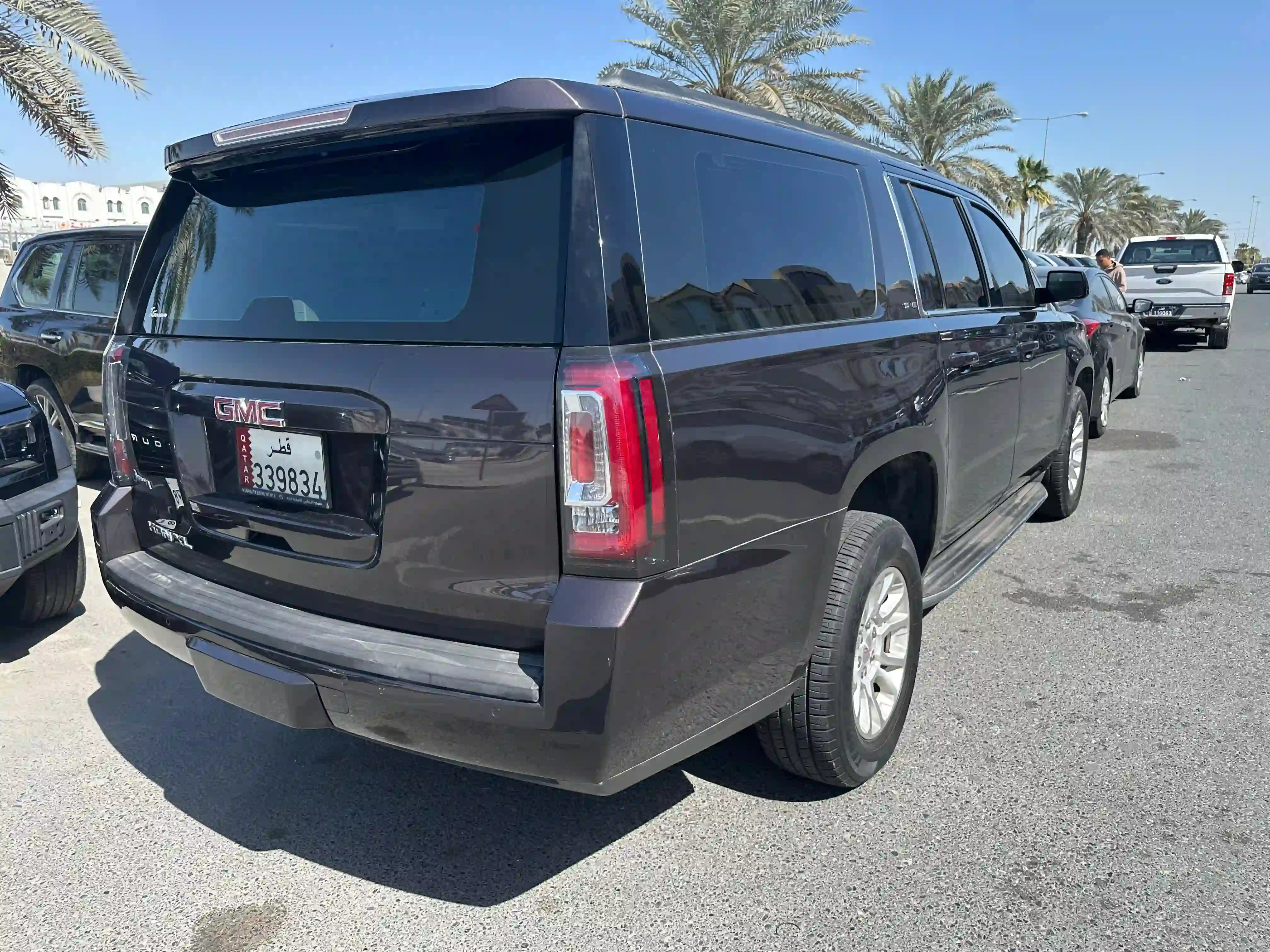 GMC Yukon XL 2015 - Image 3