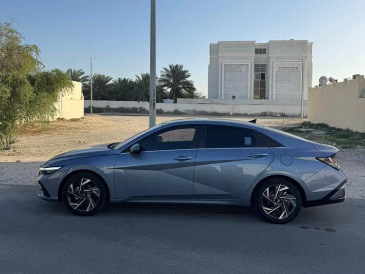 Hyundai Elantra 2025 - Image 3