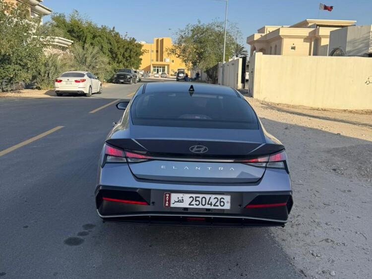 Hyundai Elantra 2025 - Image 4