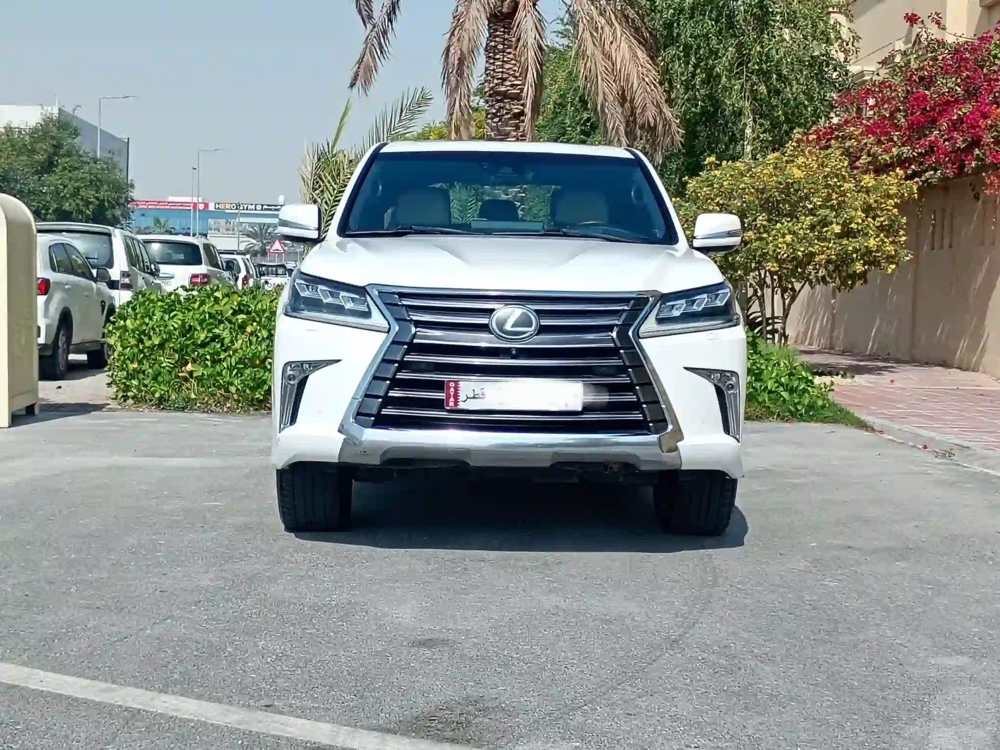 Lexus LX 570 2017 - Image 2