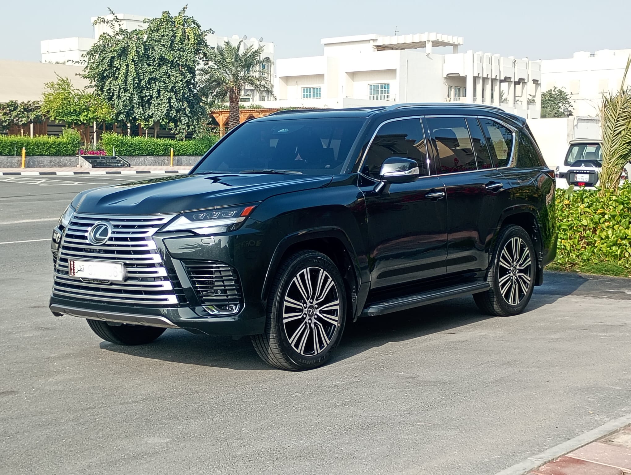 Lexus LX 600 2025 - Image 1