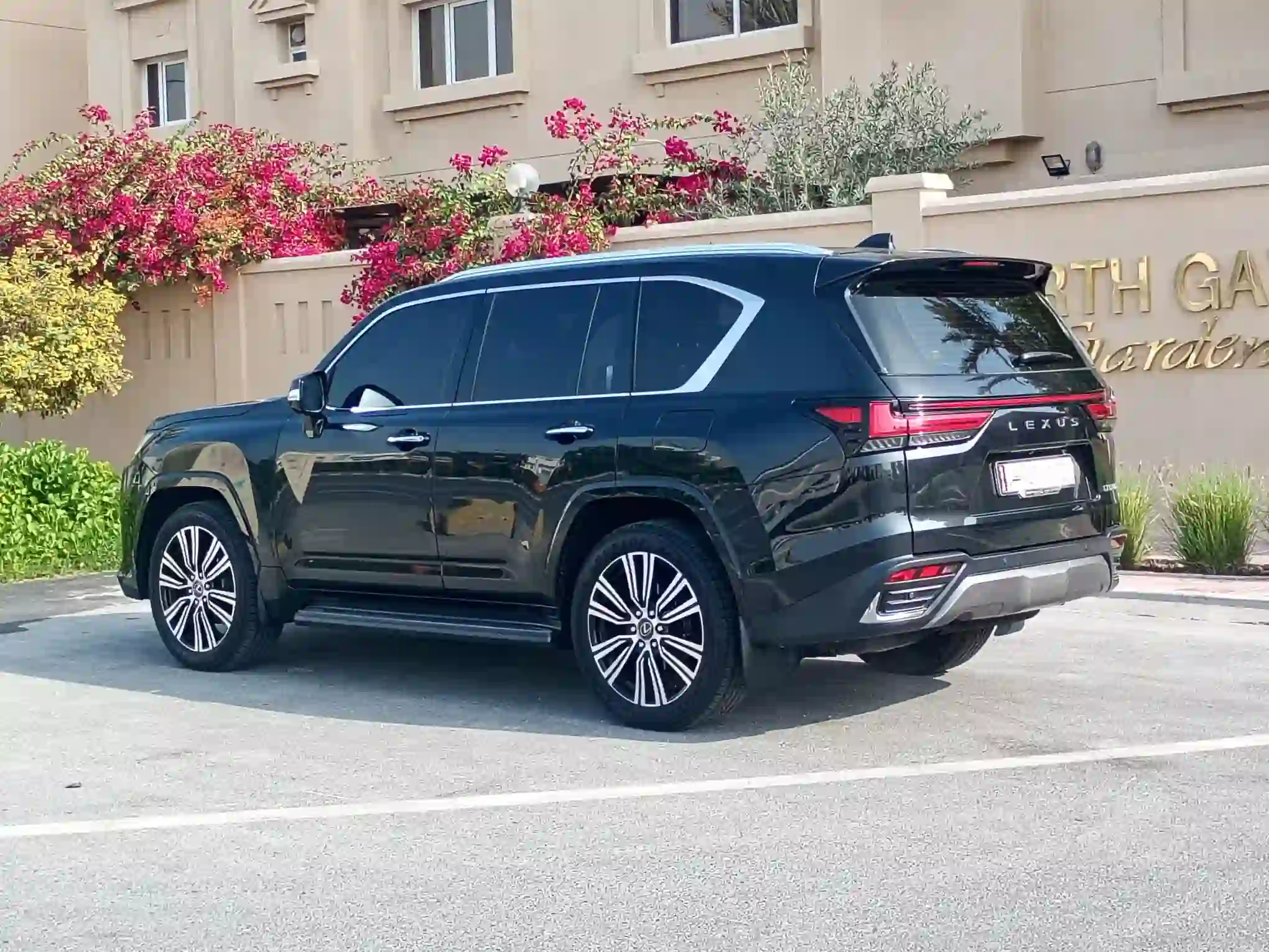 Lexus LX 600 2025 - Image 4