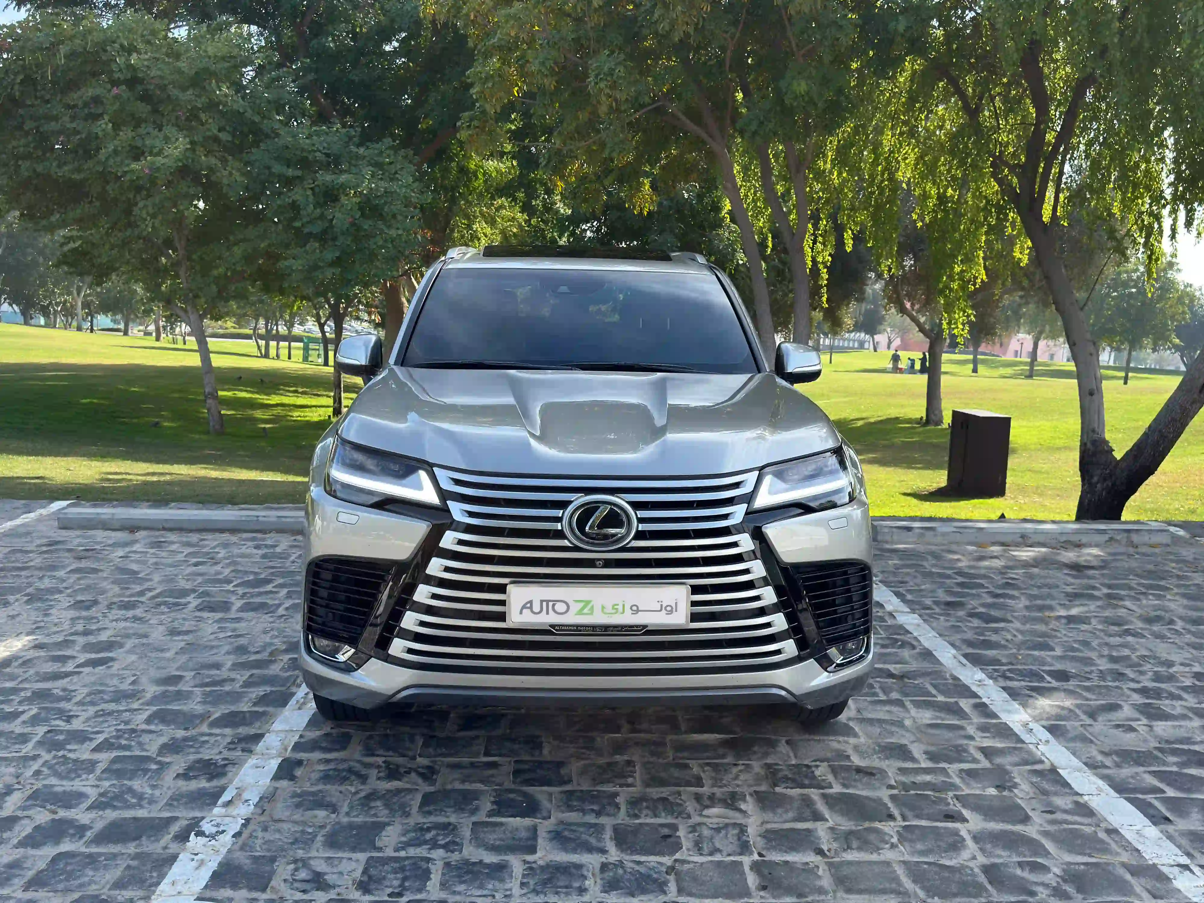 Lexus LX 600 Luxury  2024 - Image 2