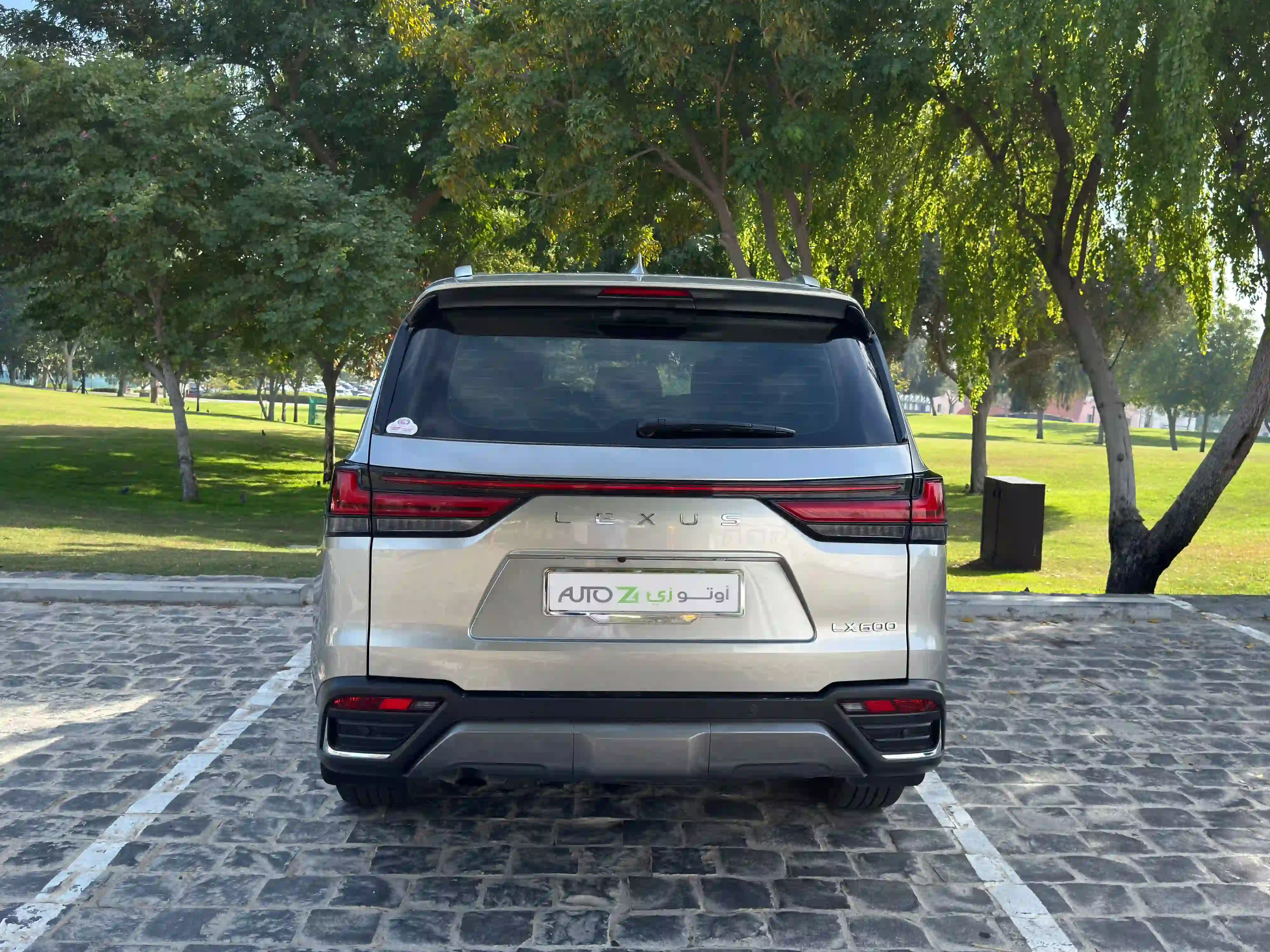 Lexus LX 600 Luxury  2024 - Image 4