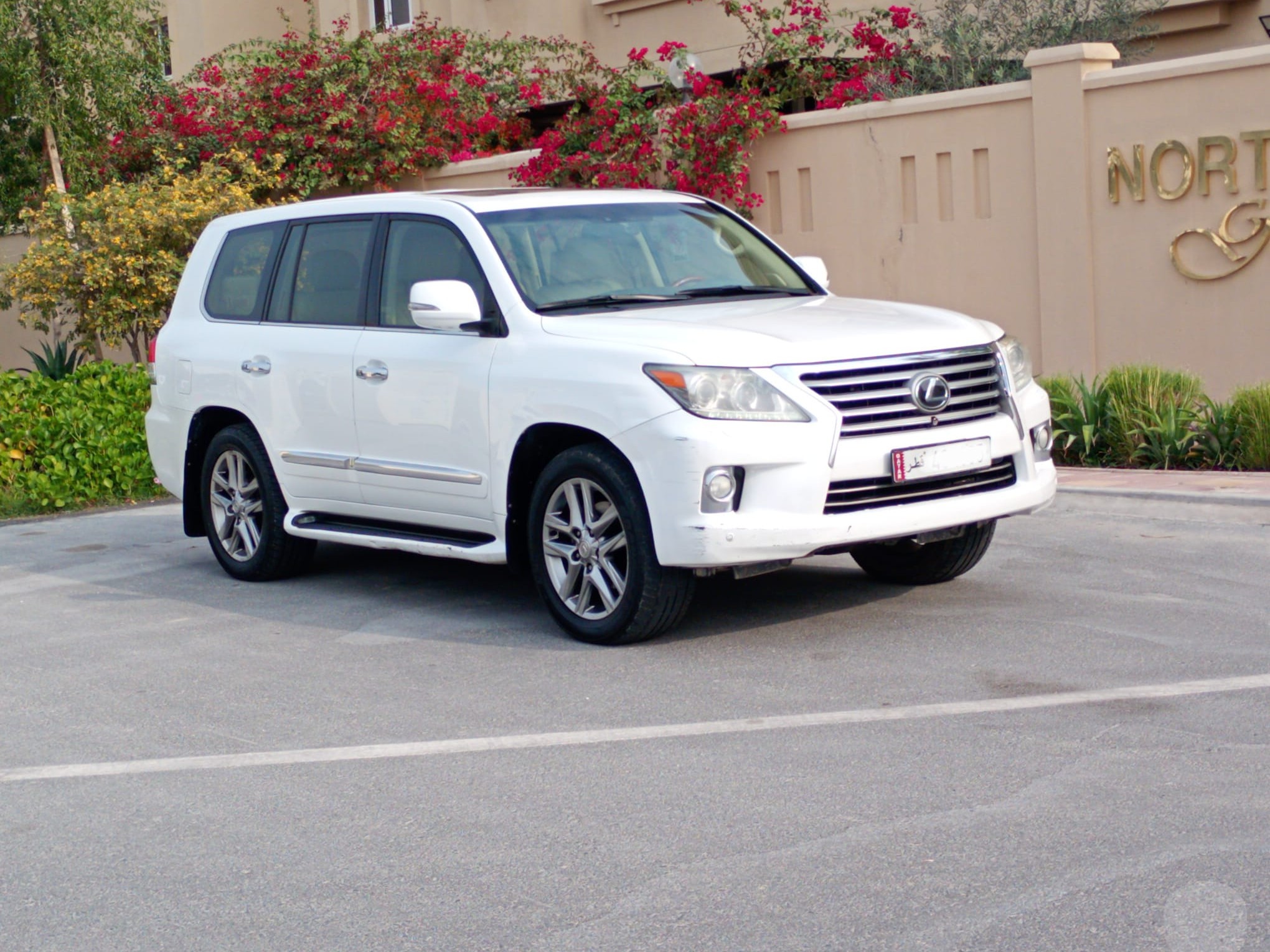 لكزس ال اكس 570 2012 - Image 3