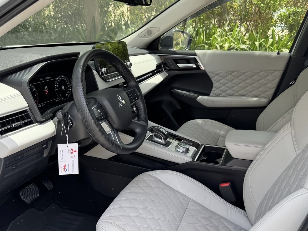 Mitsubishi Outlander - Image 3