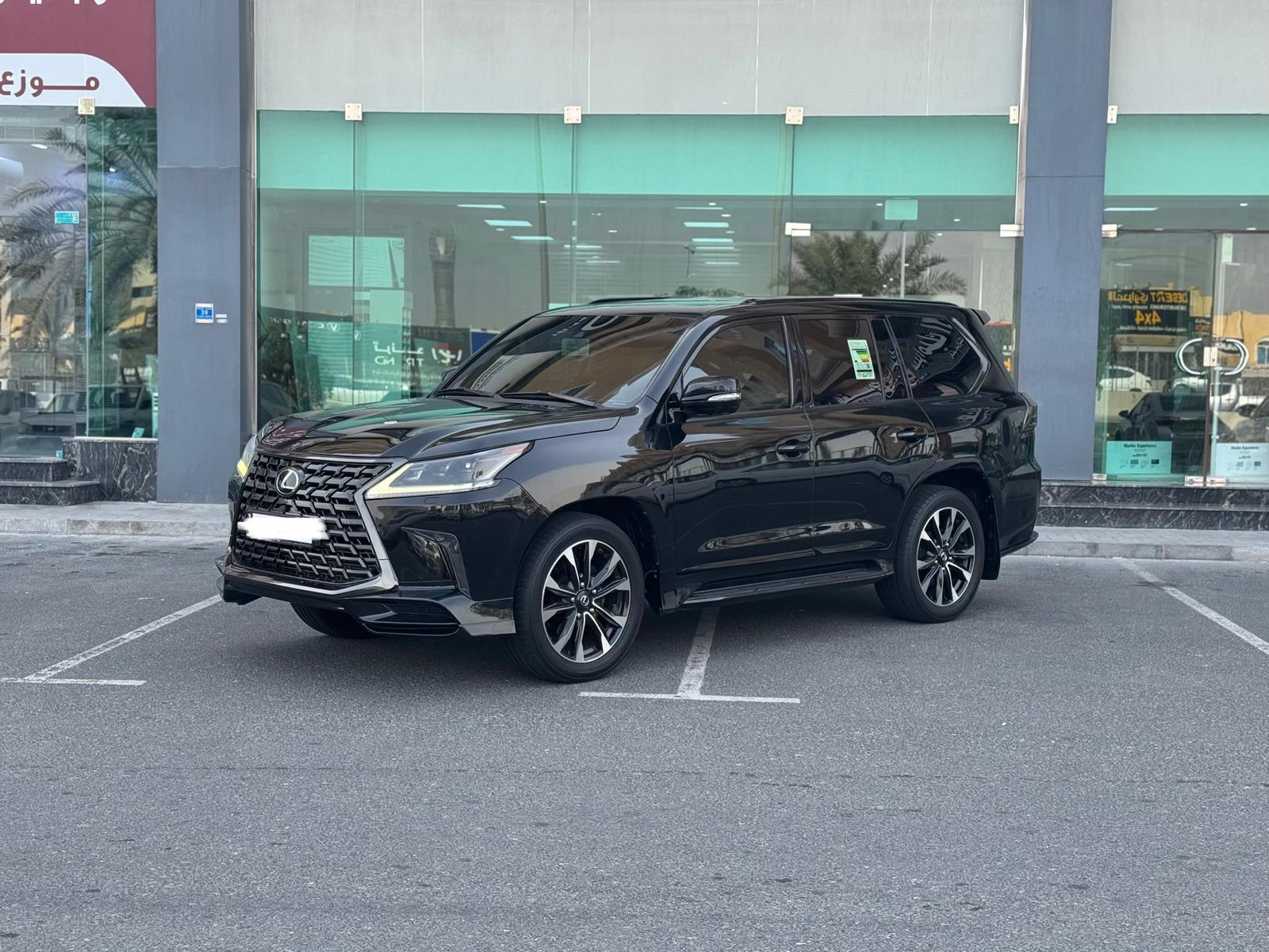 Lexus LX 570 2016 - Image 1