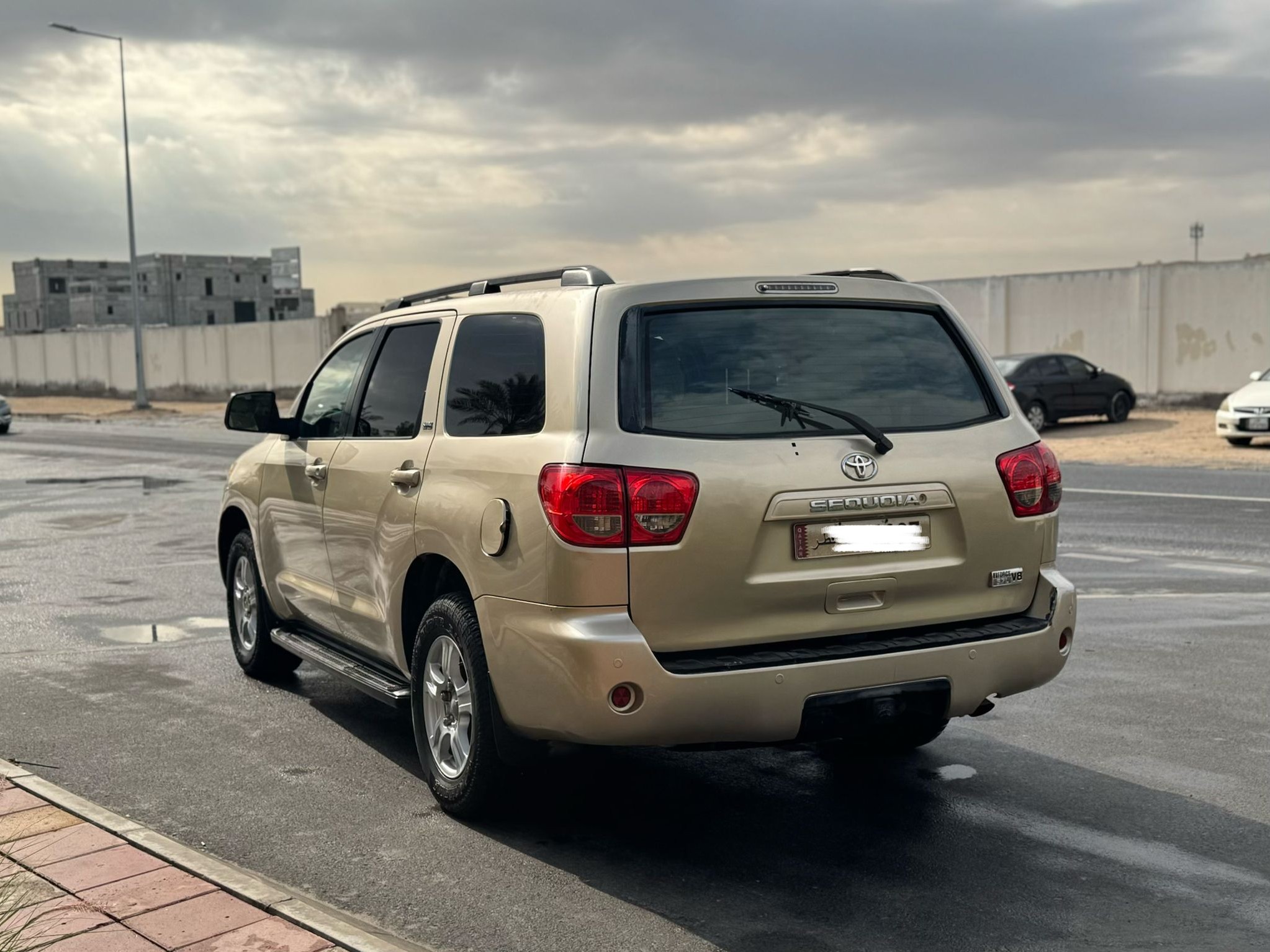 Toyota Sequoia 2012 - Image 4