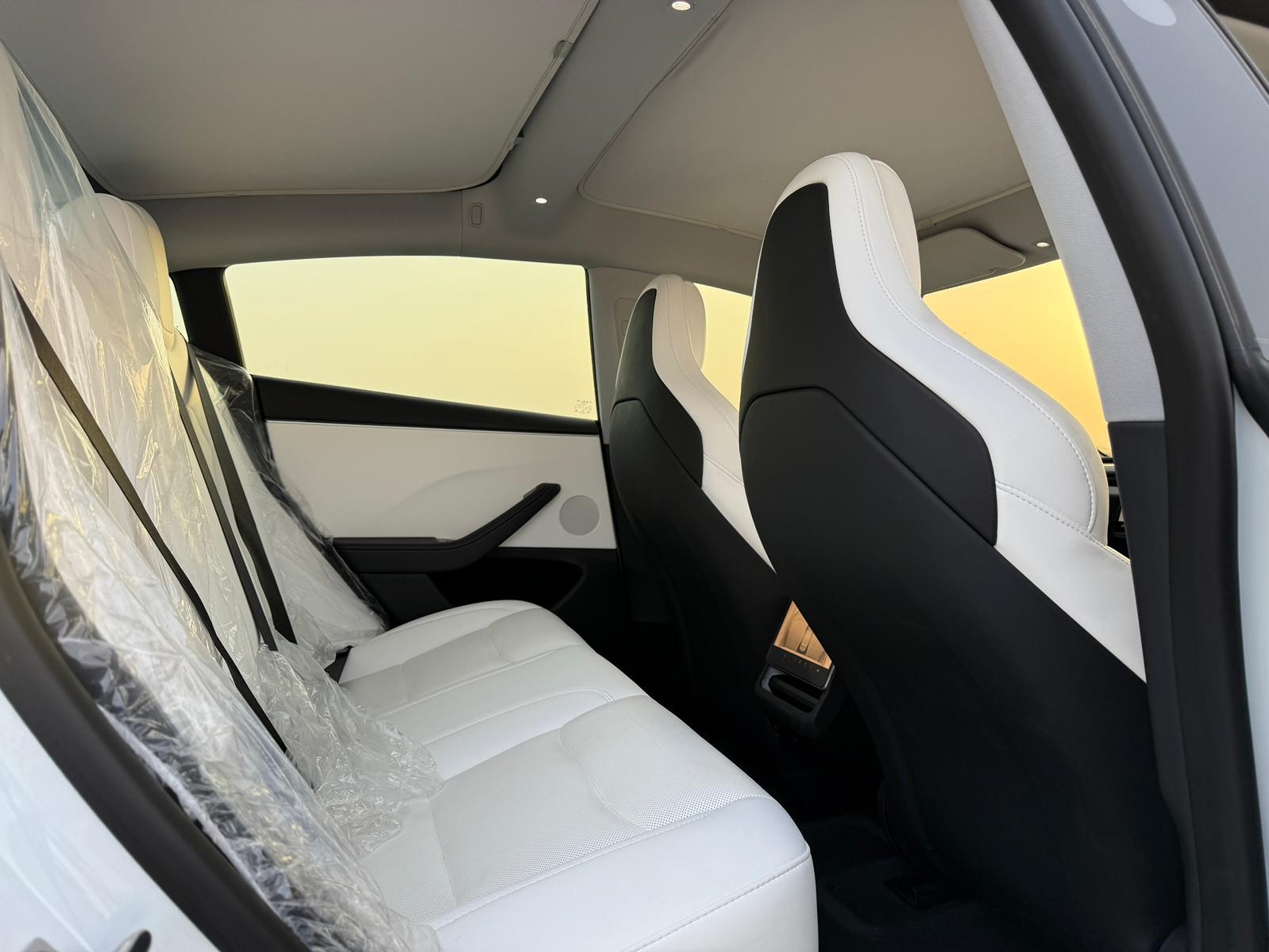 Tesla Model 3  2024 - Image 3
