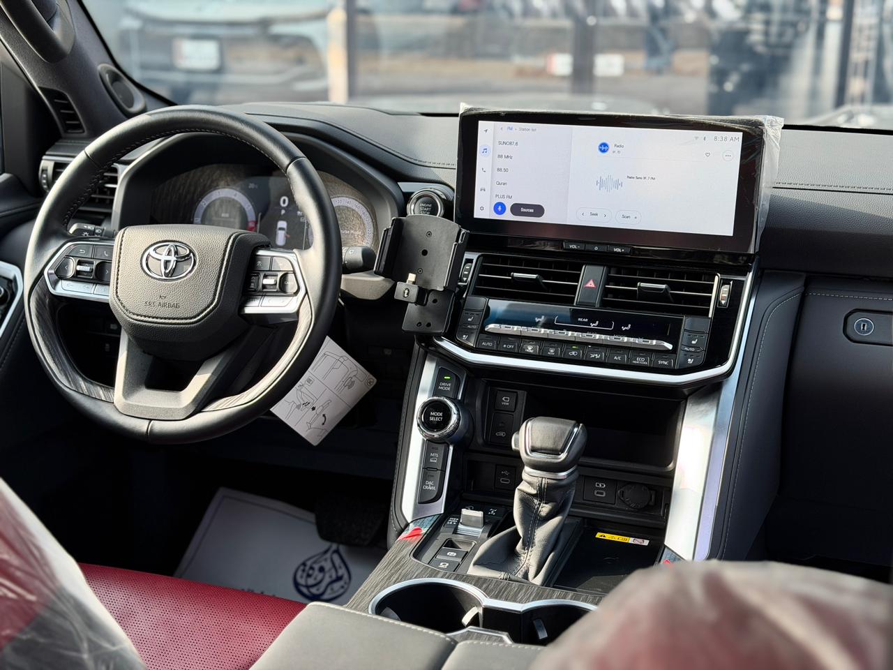 Toyota Land Cruiser VXR Twin Turbo 2025 - Image 4