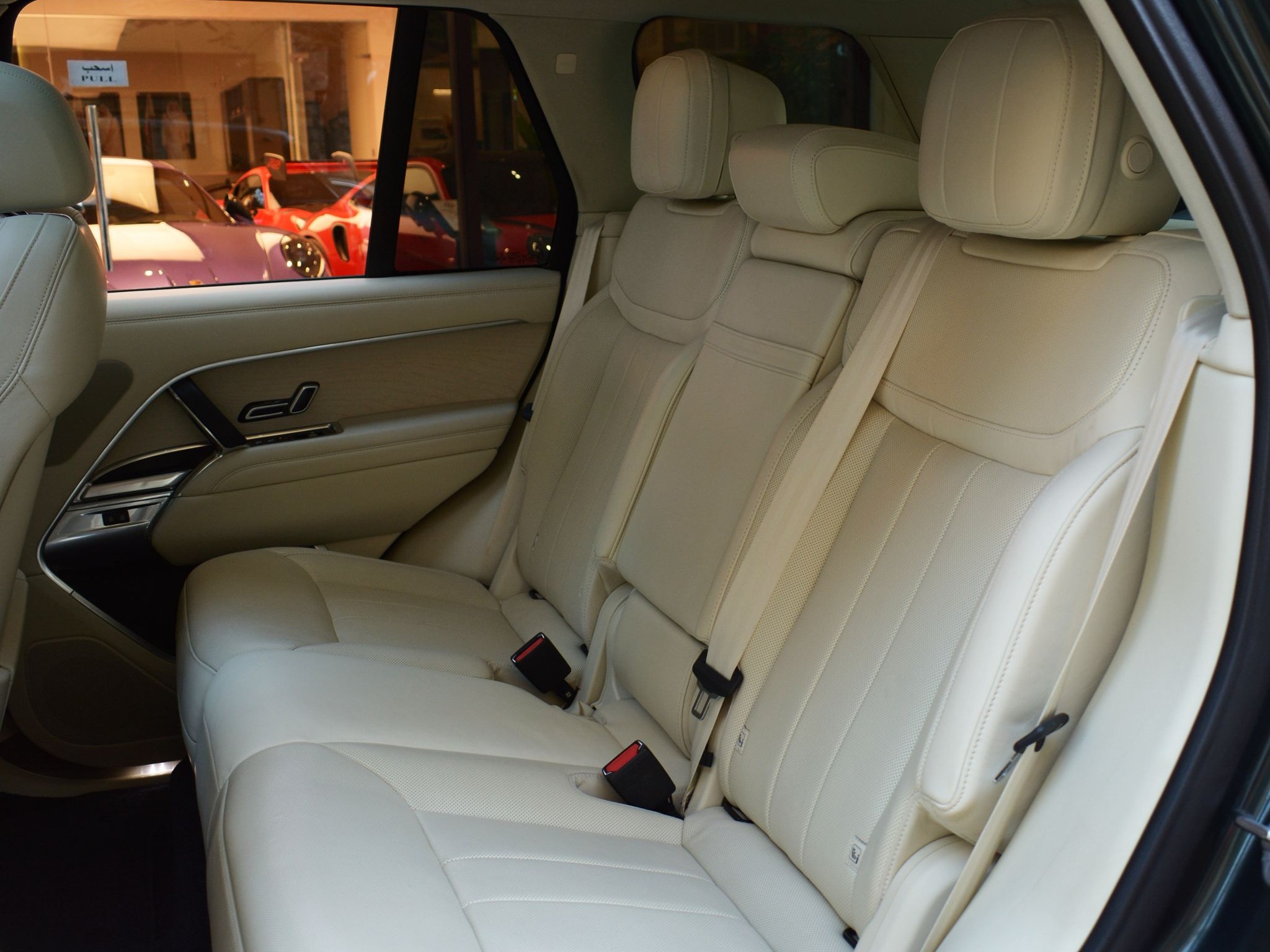 Land Rover Range Rover HSE 2023 - Image 4