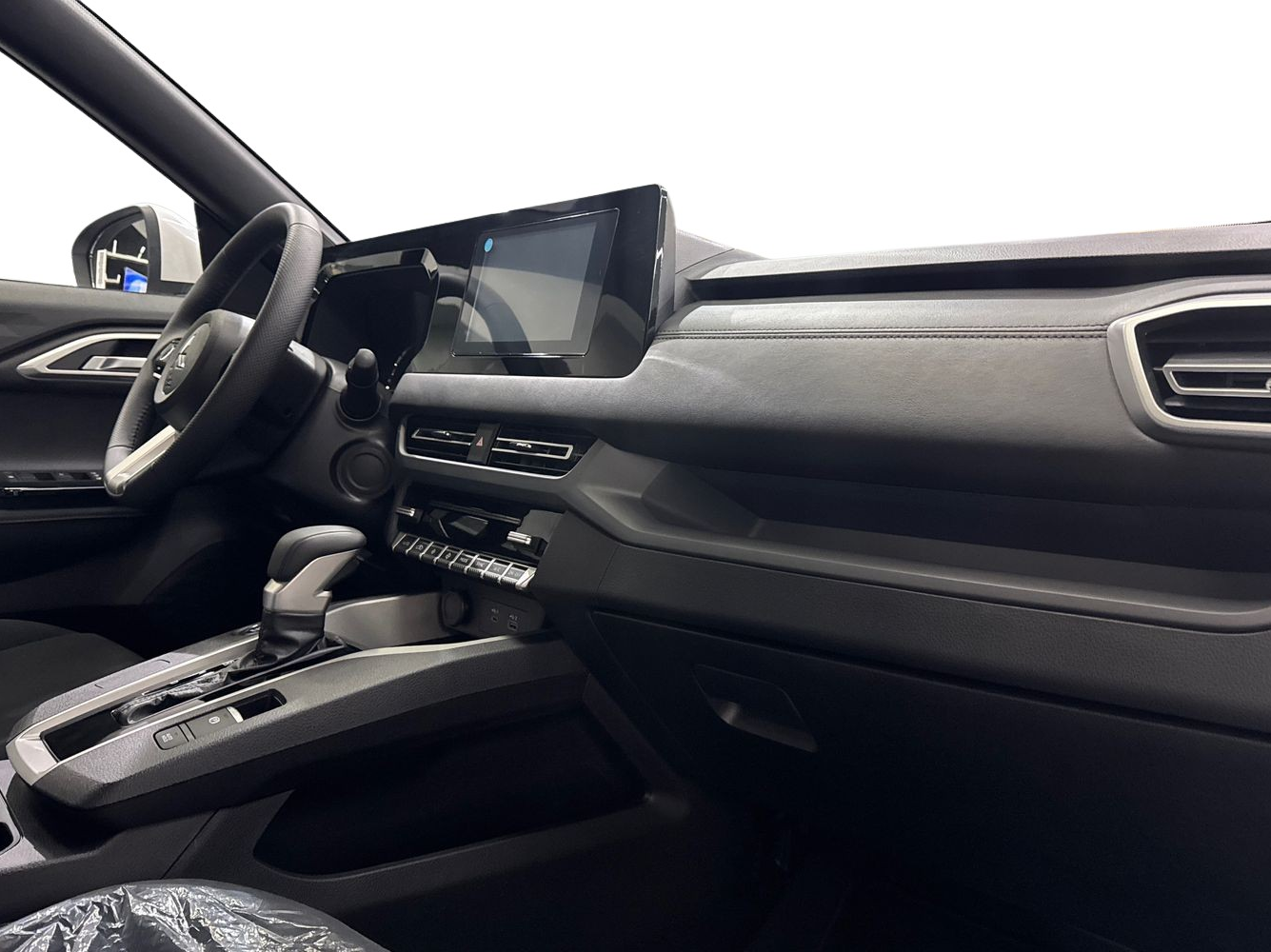 Mitsubishi xforce - Image 4