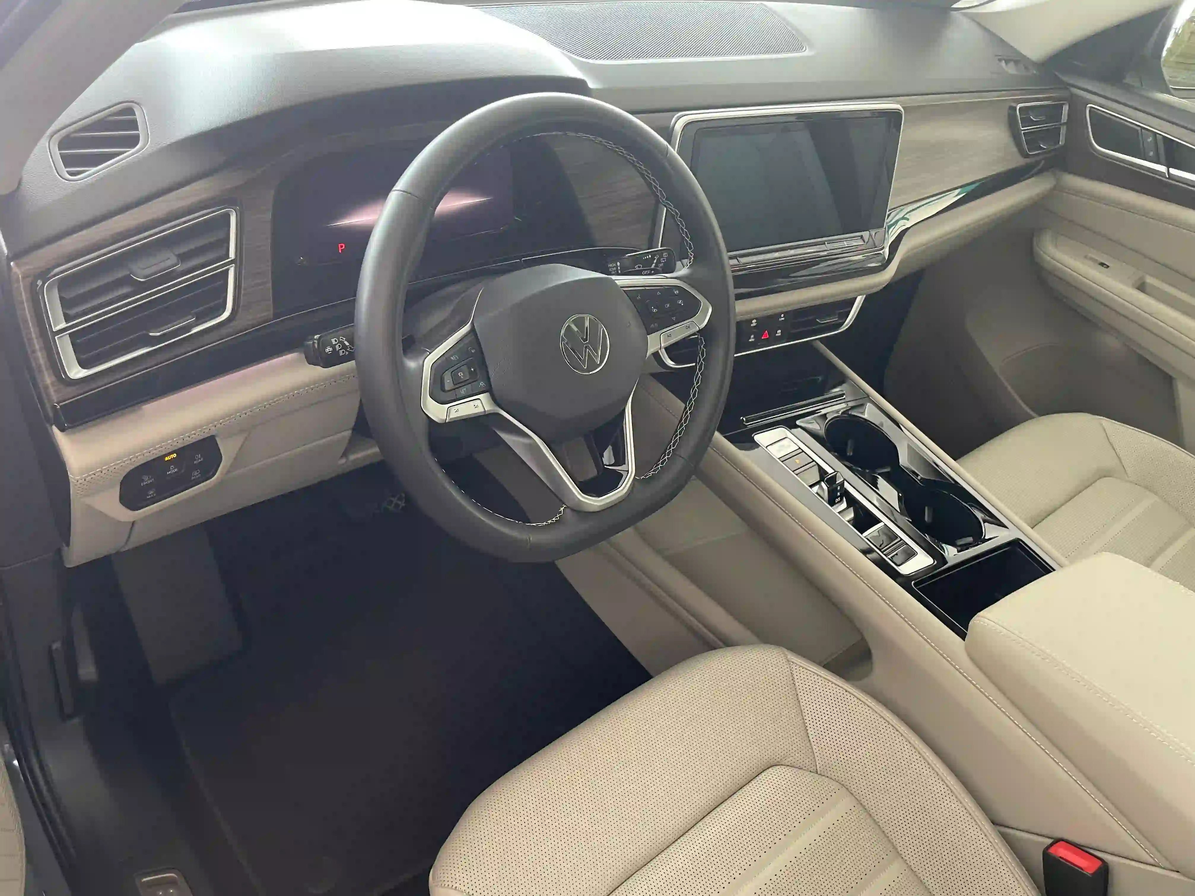Volkswagen Teramont 2024 - Image 4