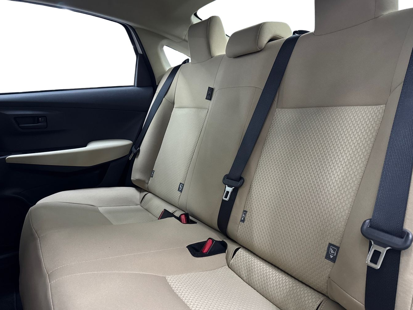Toyota Yaris - Image 2