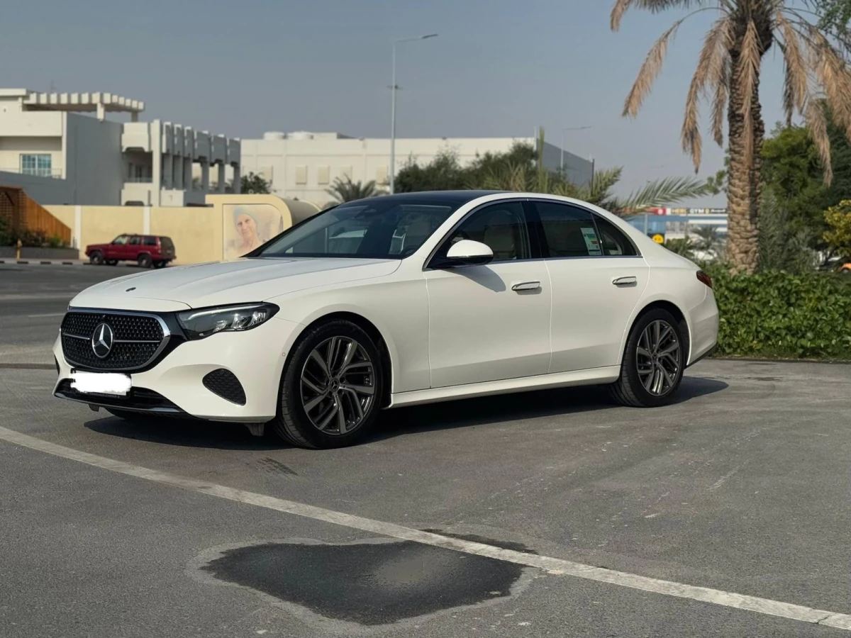 Mercedes-Benz E-Class Sedan 200 2025