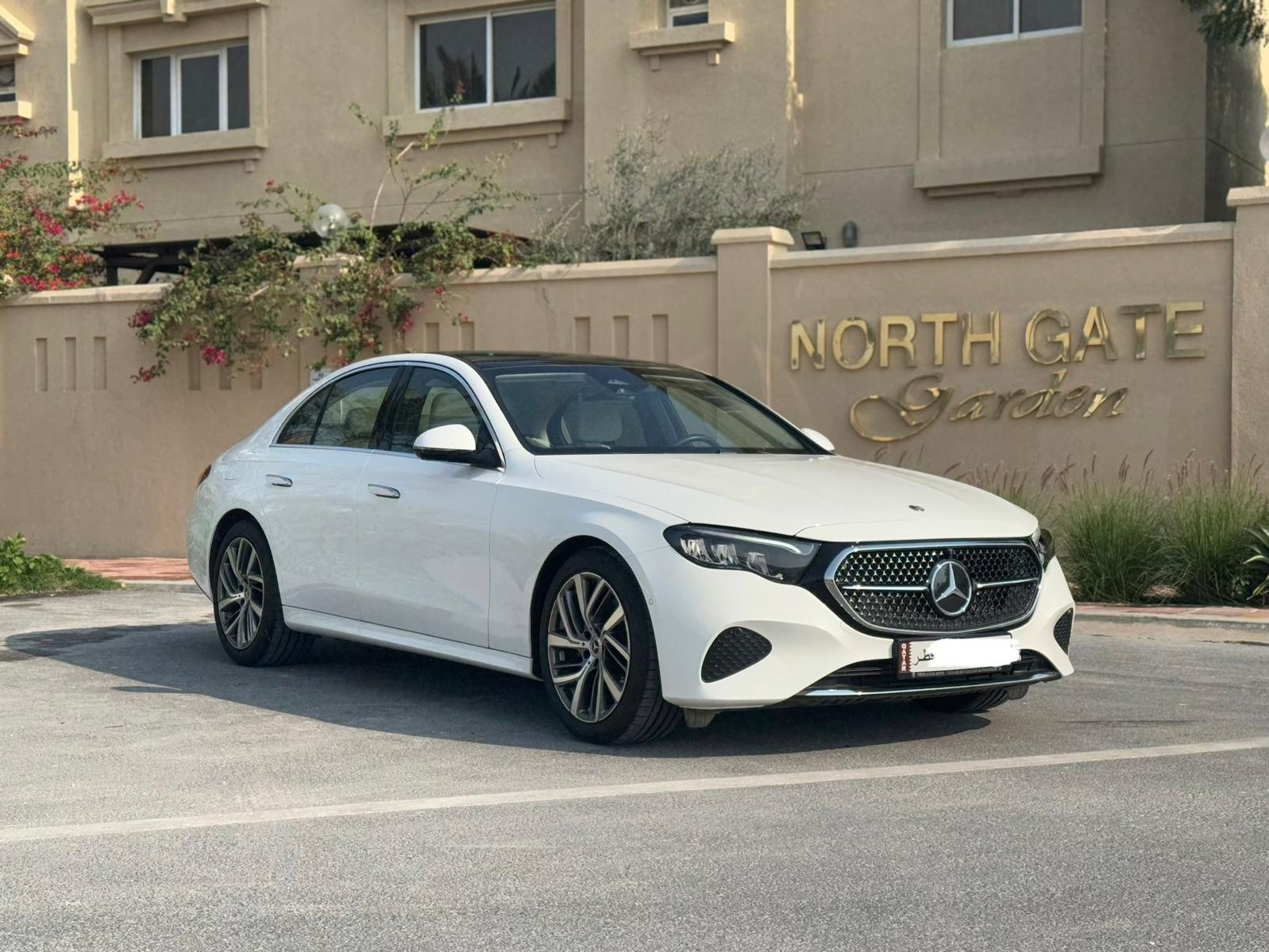 Mercedes-Benz E-Class Sedan 200 2025 - Image 3