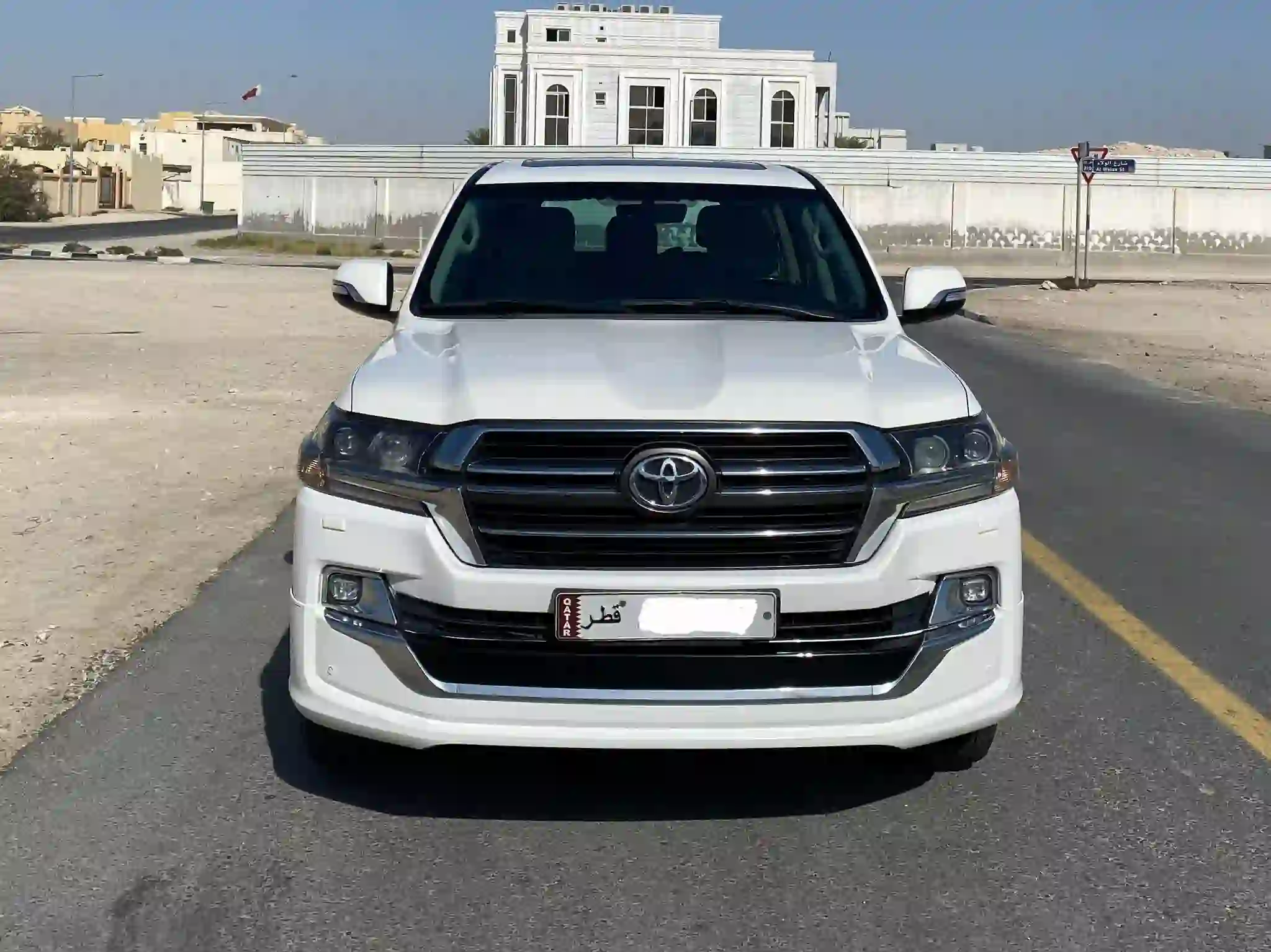 Toyota Land Cruiser GXR Grand Touring 2020 - Image 2