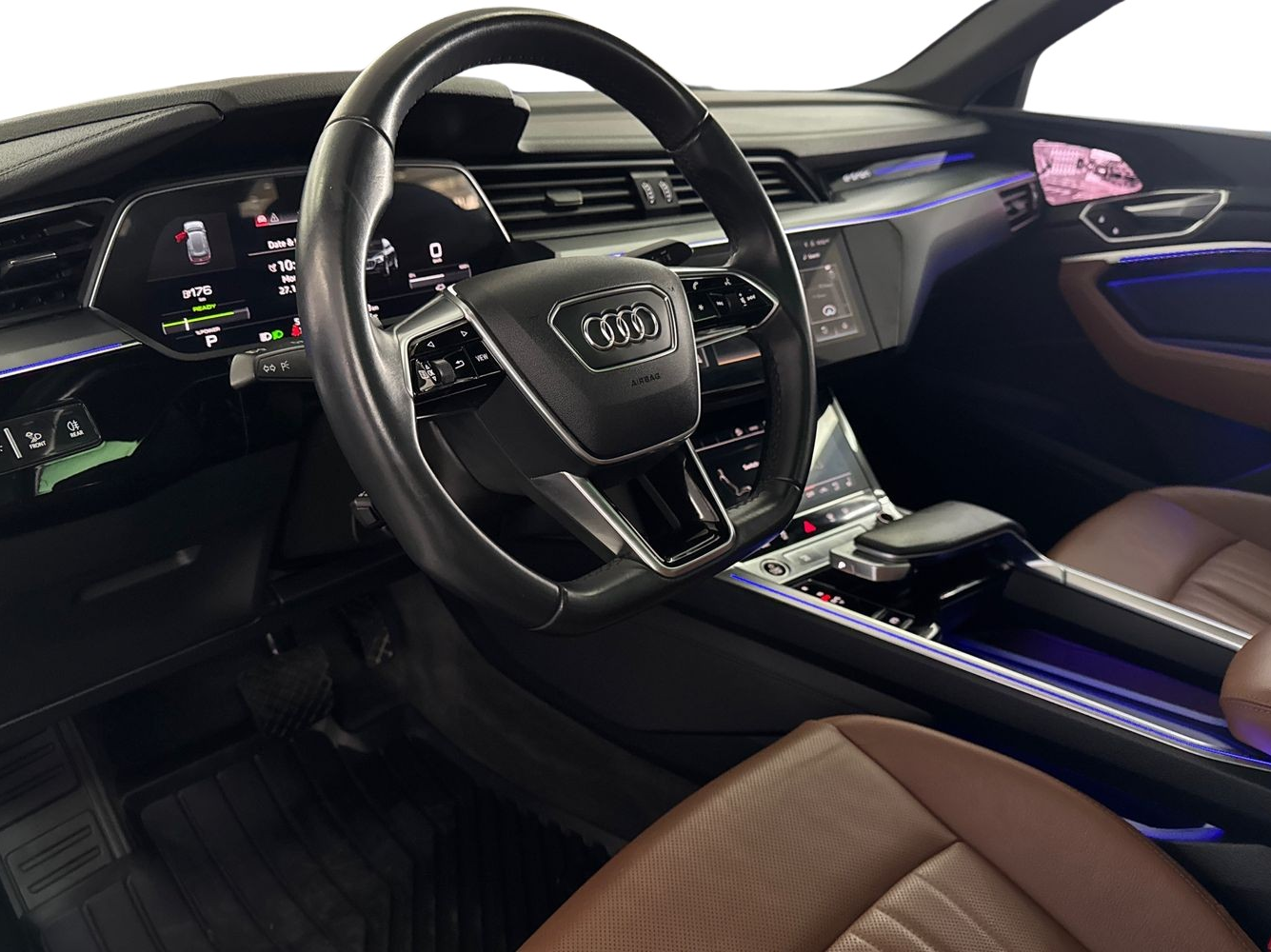 Audi E-Tron  55 Quattro - S Line  - Image 4