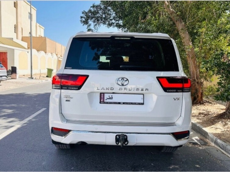 Toyota Land Cruiser VX Twin Turbo 2023 - Image 3