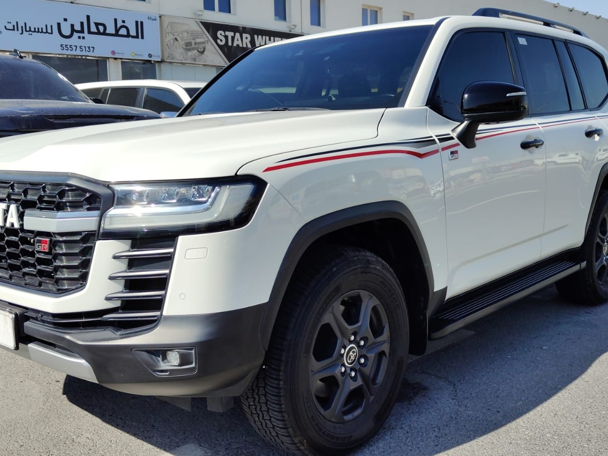 Toyota Land Cruiser GR TWIN TURBO 2022 - Image 2
