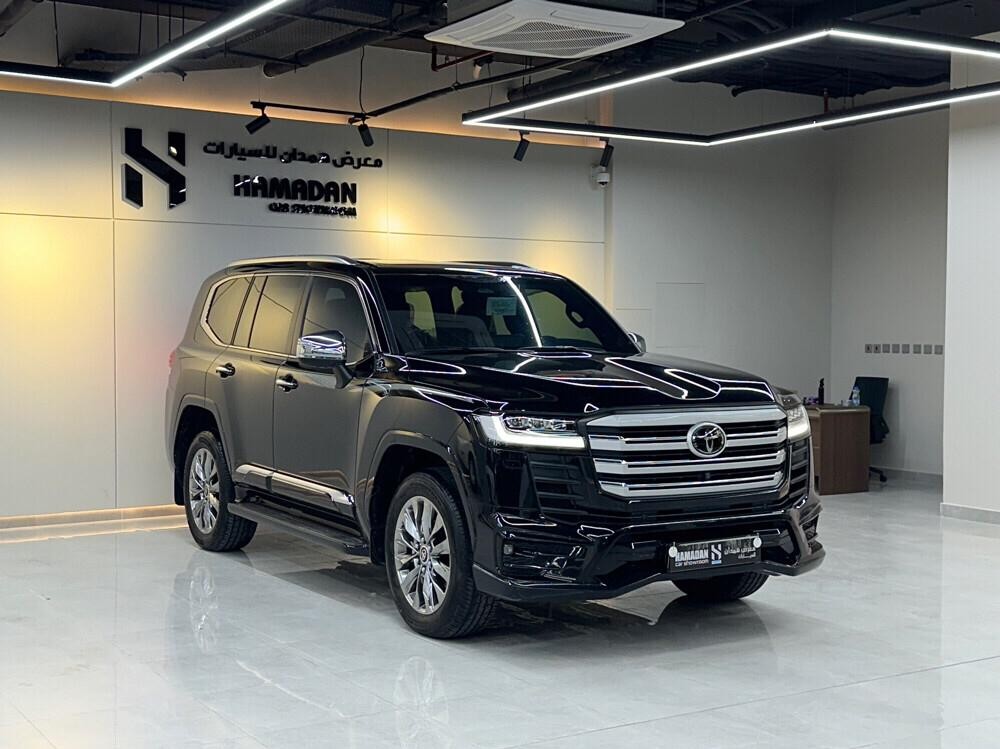 Toyota Land Cruiser VXR Limited 2025 - Image 2
