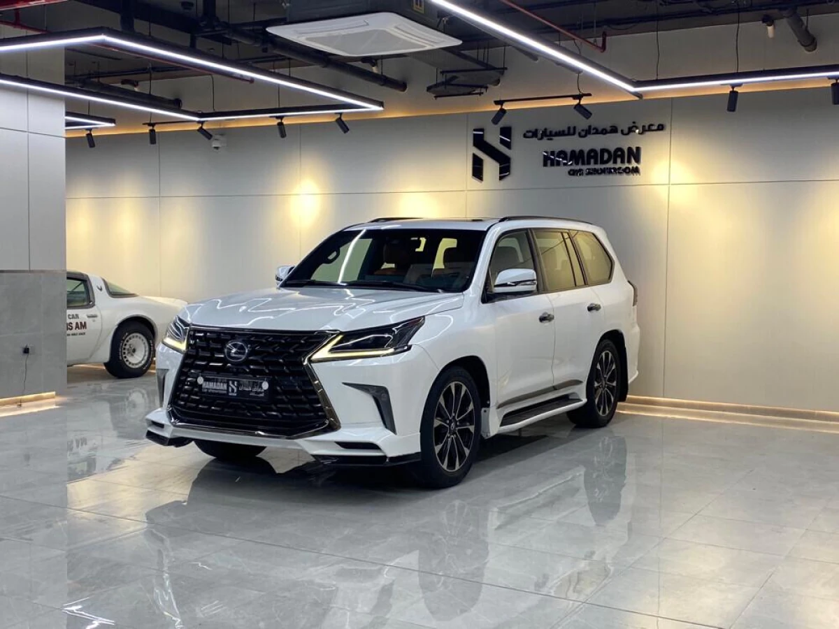 Lexus LX 570 S 2016